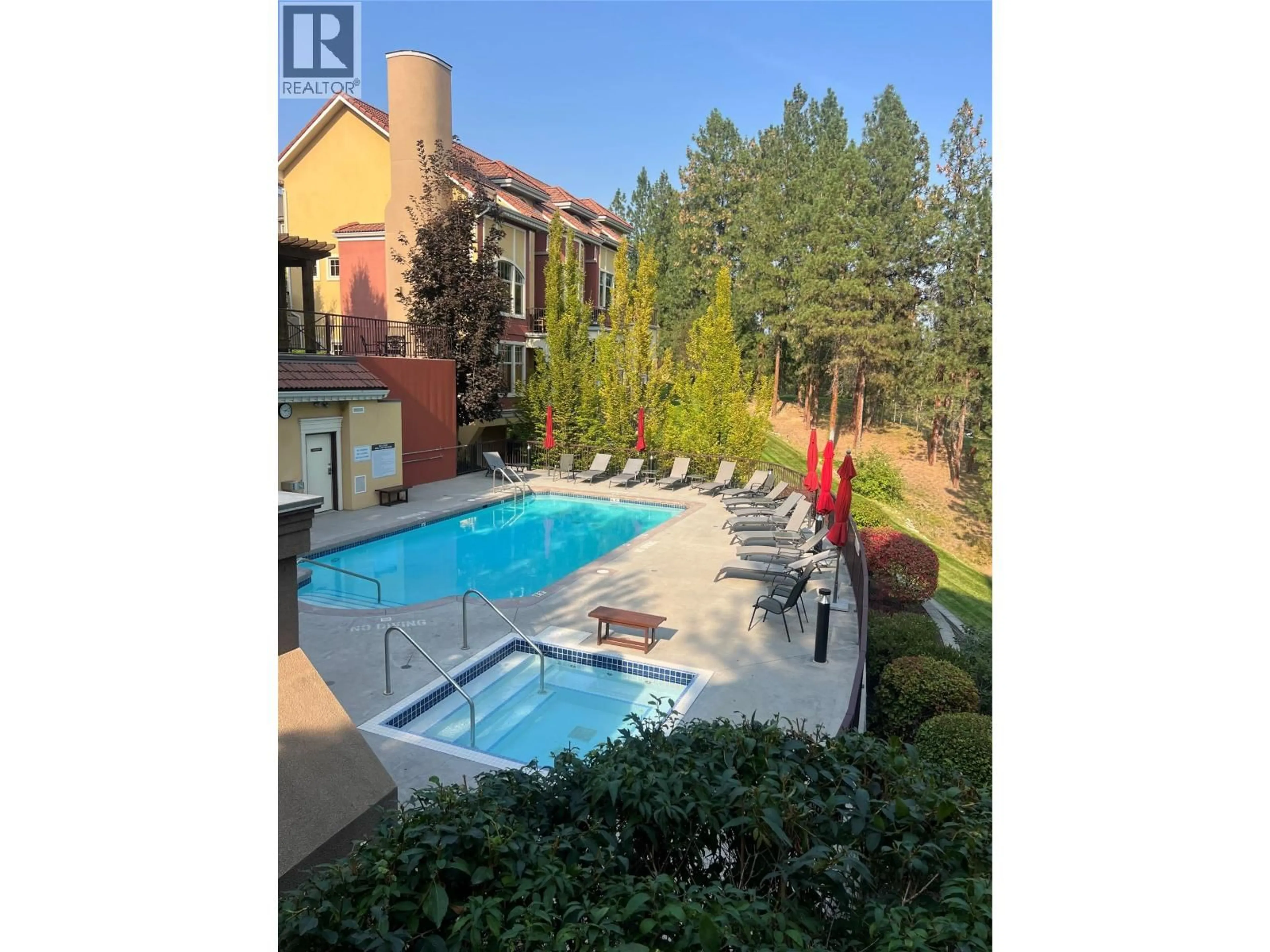 Pool for 229 - 1795 COUNTRY CLUB DRIVE, Kelowna British Columbia V1V2V9