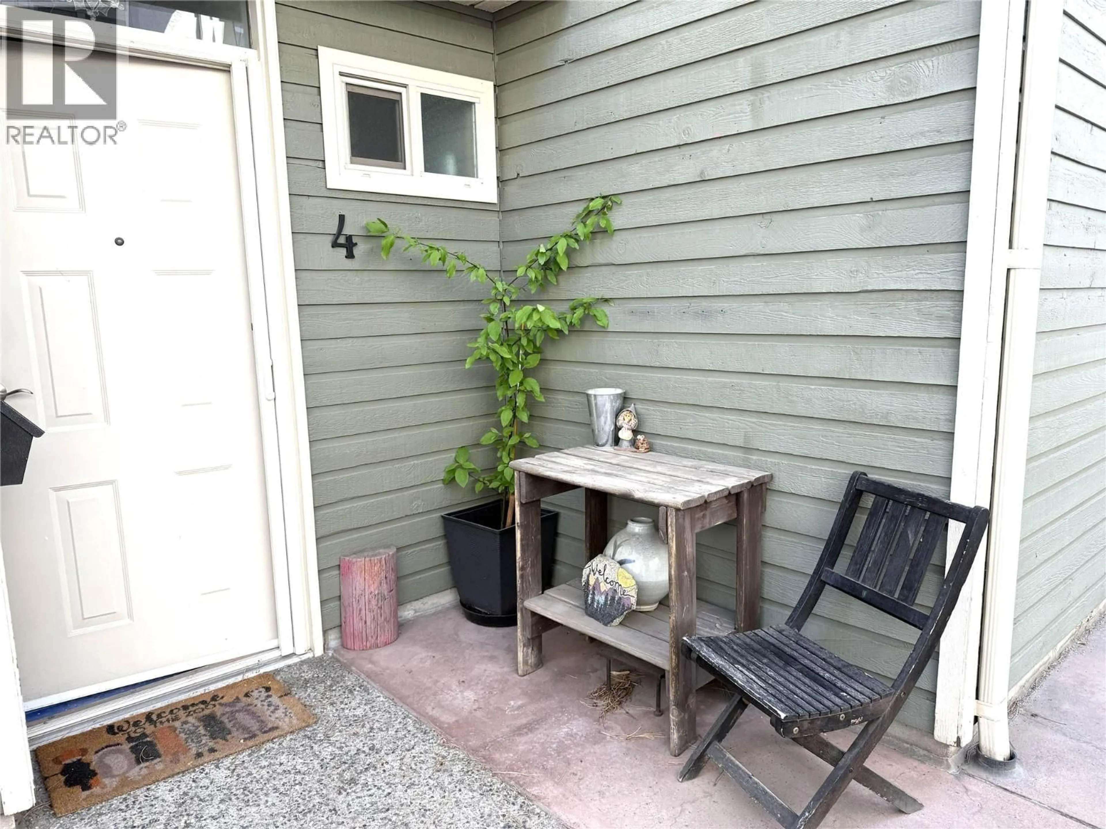 Patio, street for 4 - 145 NICOLA STREET, Kamloops British Columbia V2C2P2