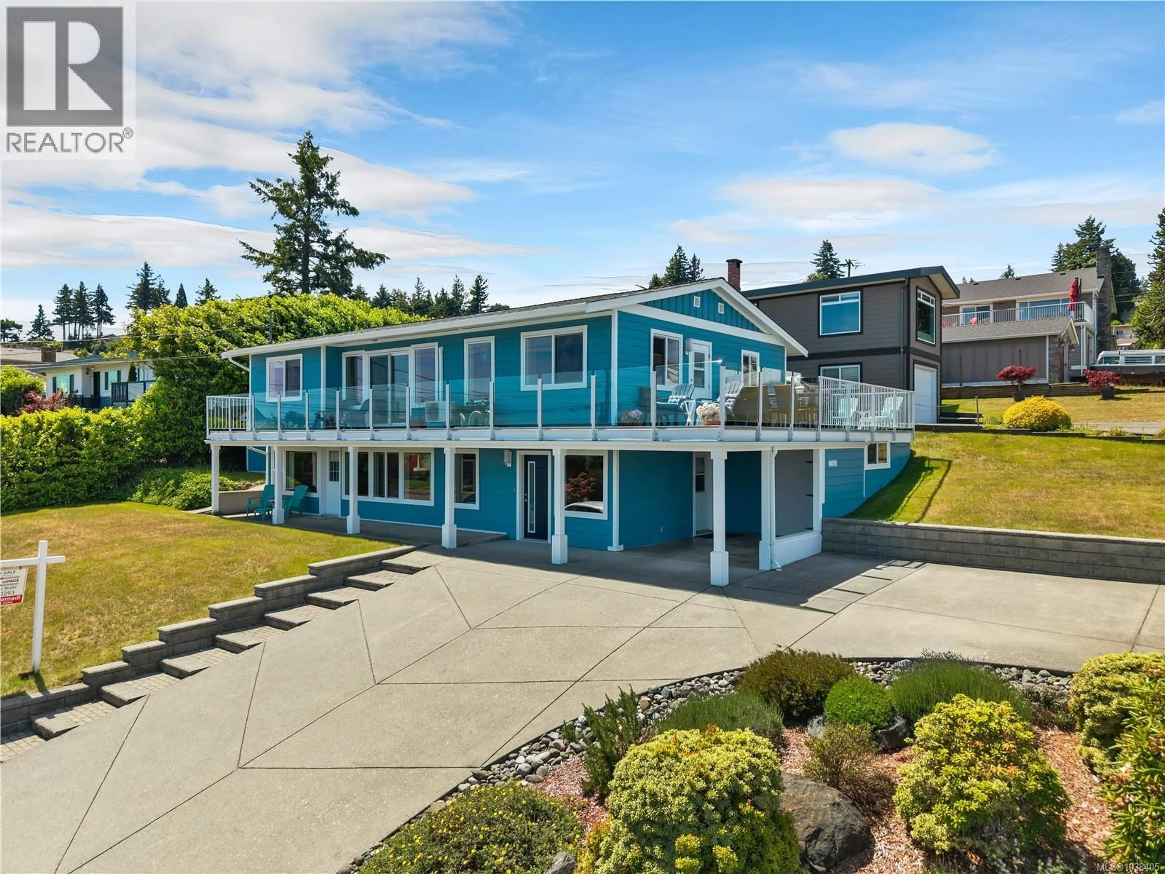 A pic from outside/outdoor area/front of a property/back of a property/a pic from drone, water/lake/river/ocean view for 85 PINECREST ROAD, Campbell River British Columbia V9W7A8