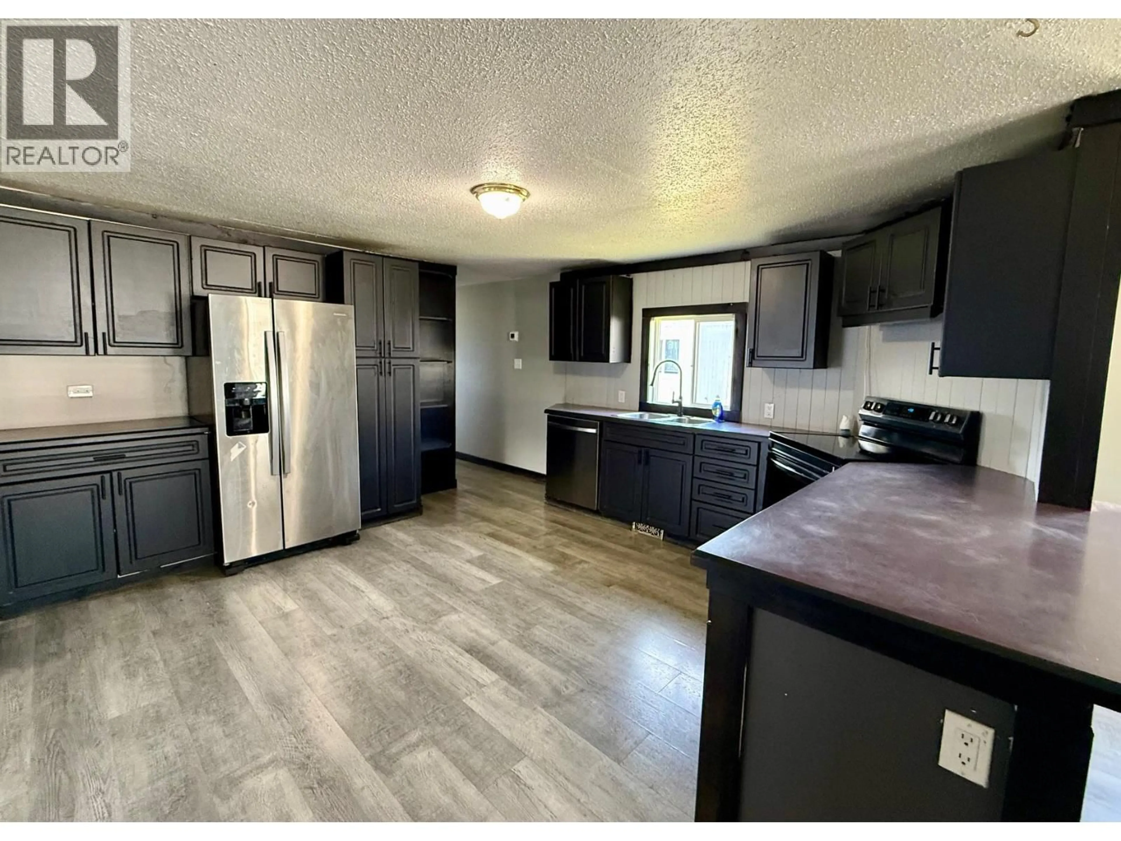 Open concept kitchen, unknown for 9 - 6210 LOWER ELK VALLEY ROAD, Sparwood British Columbia V0B2G3