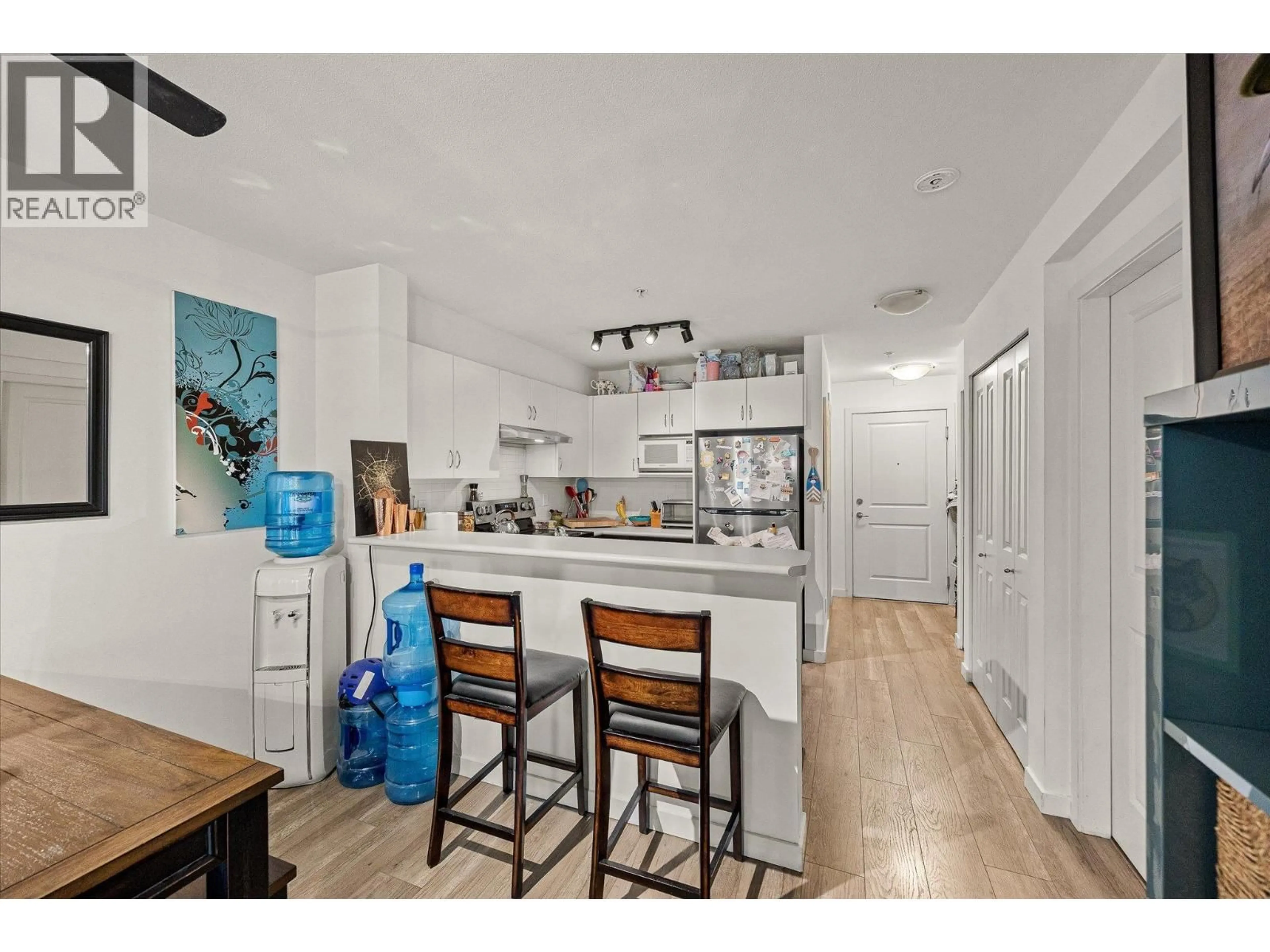 Open concept kitchen, unknown for 211 - 555 YATES ROAD, Kelowna British Columbia V1V2V2