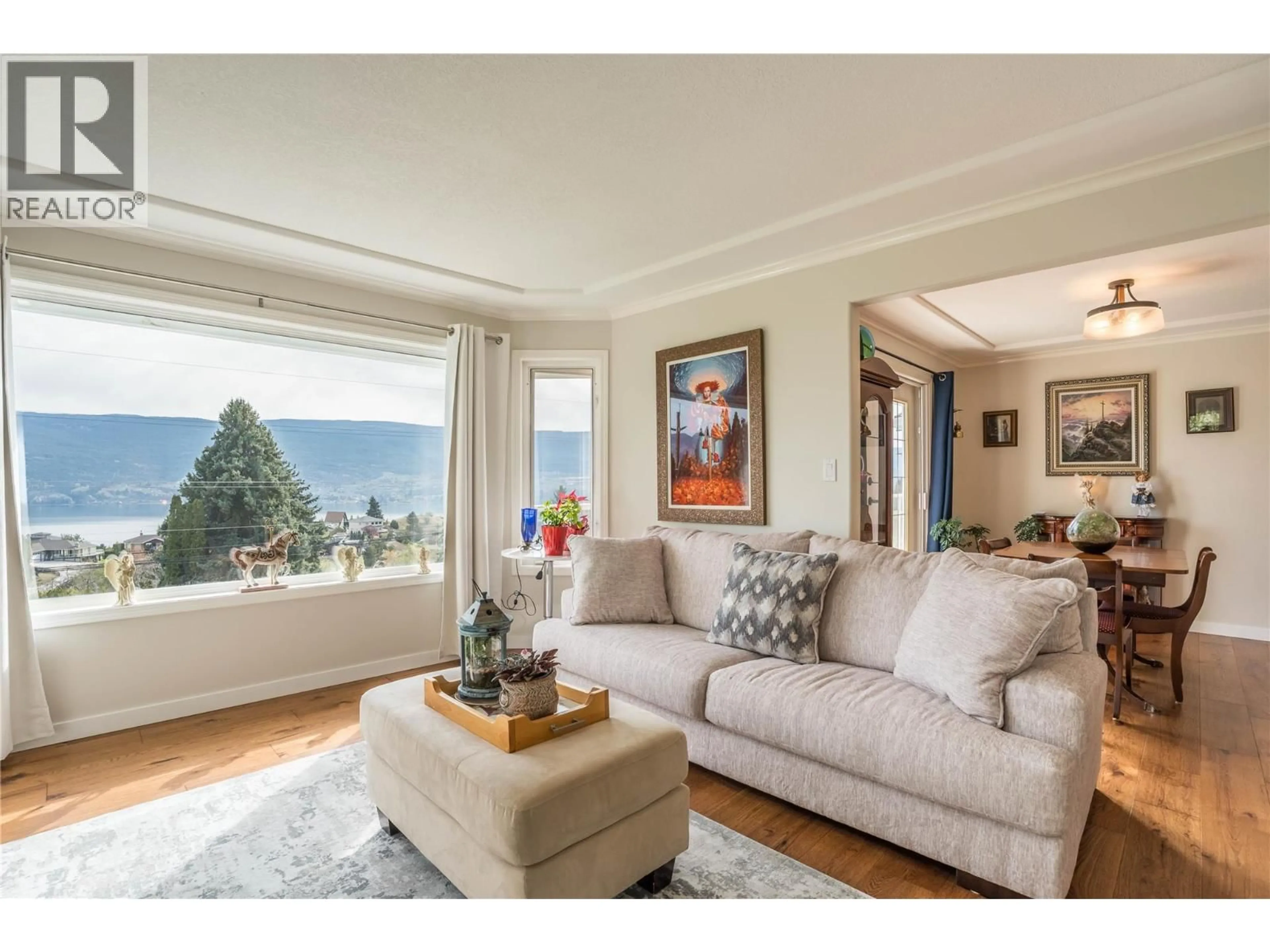 Living room with furniture, unknown for 10804 GIANTS HEAD ROAD, Summerland British Columbia V0H1Z7