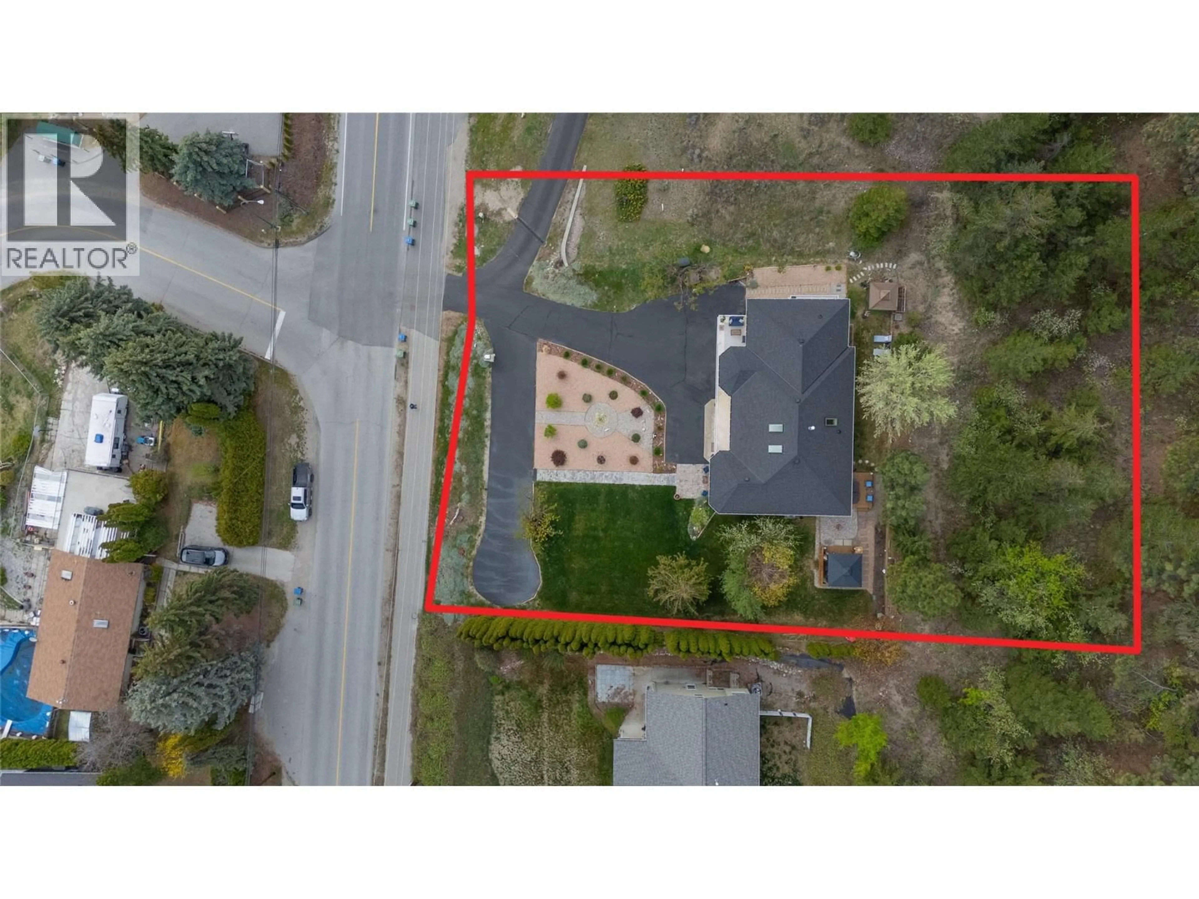 A pic from outside/outdoor area/front of a property/back of a property/a pic from drone, street for 10804 GIANTS HEAD ROAD, Summerland British Columbia V0H1Z7