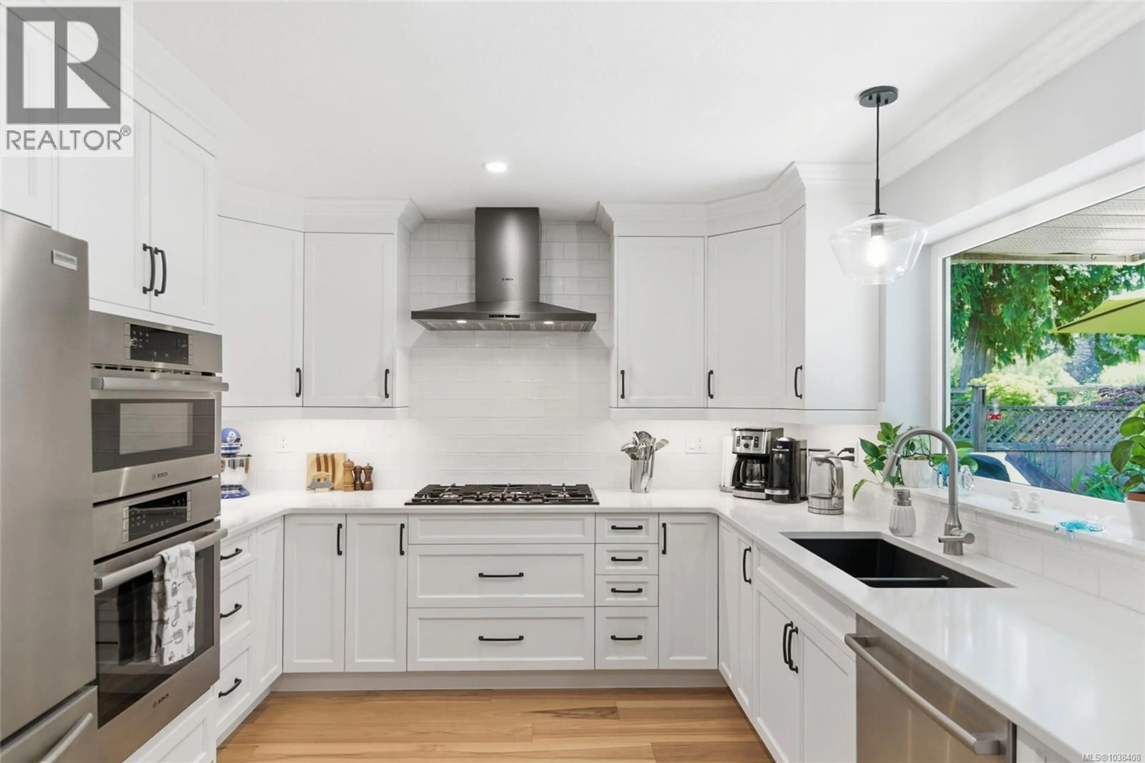 Contemporary kitchen, ceramic/tile floor for 1000 EAGLECREST DRIVE, Qualicum Beach British Columbia V9K1E9