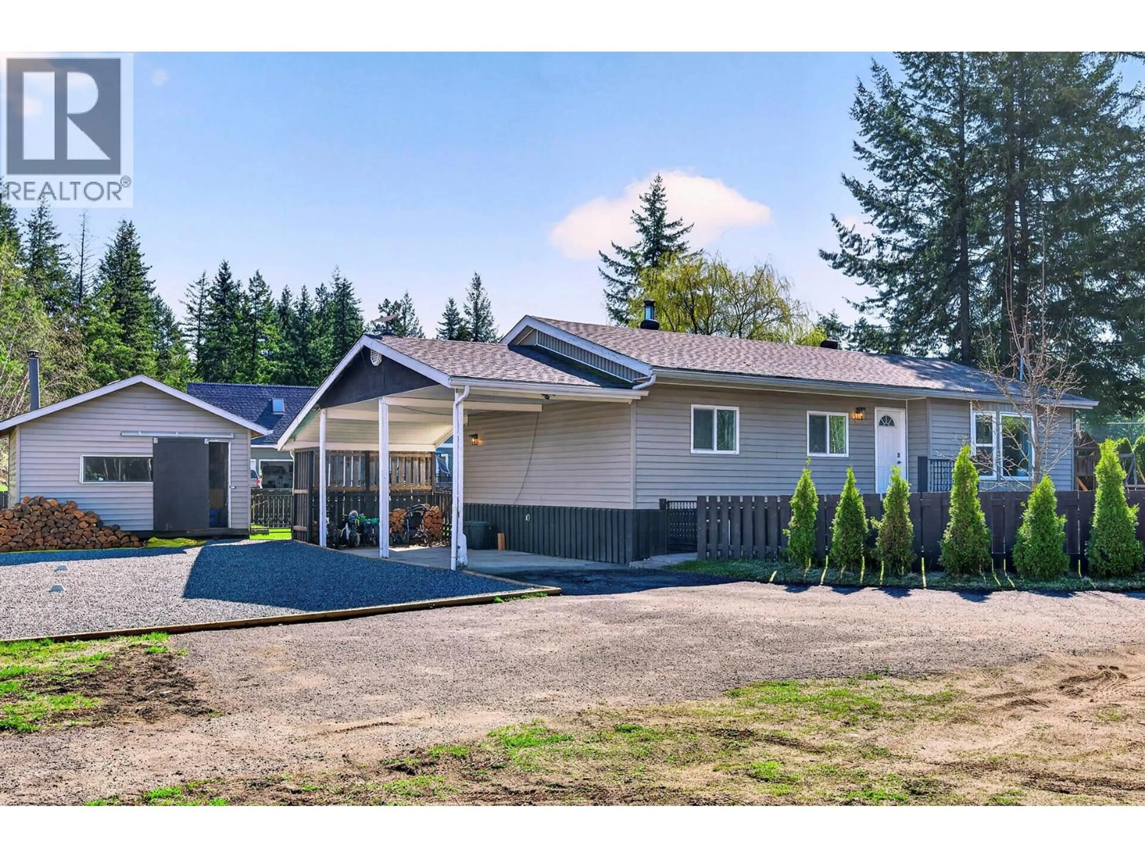 Home with vinyl exterior material, street for 115 NORFOLK ROAD, Clearwater British Columbia V0E1N1