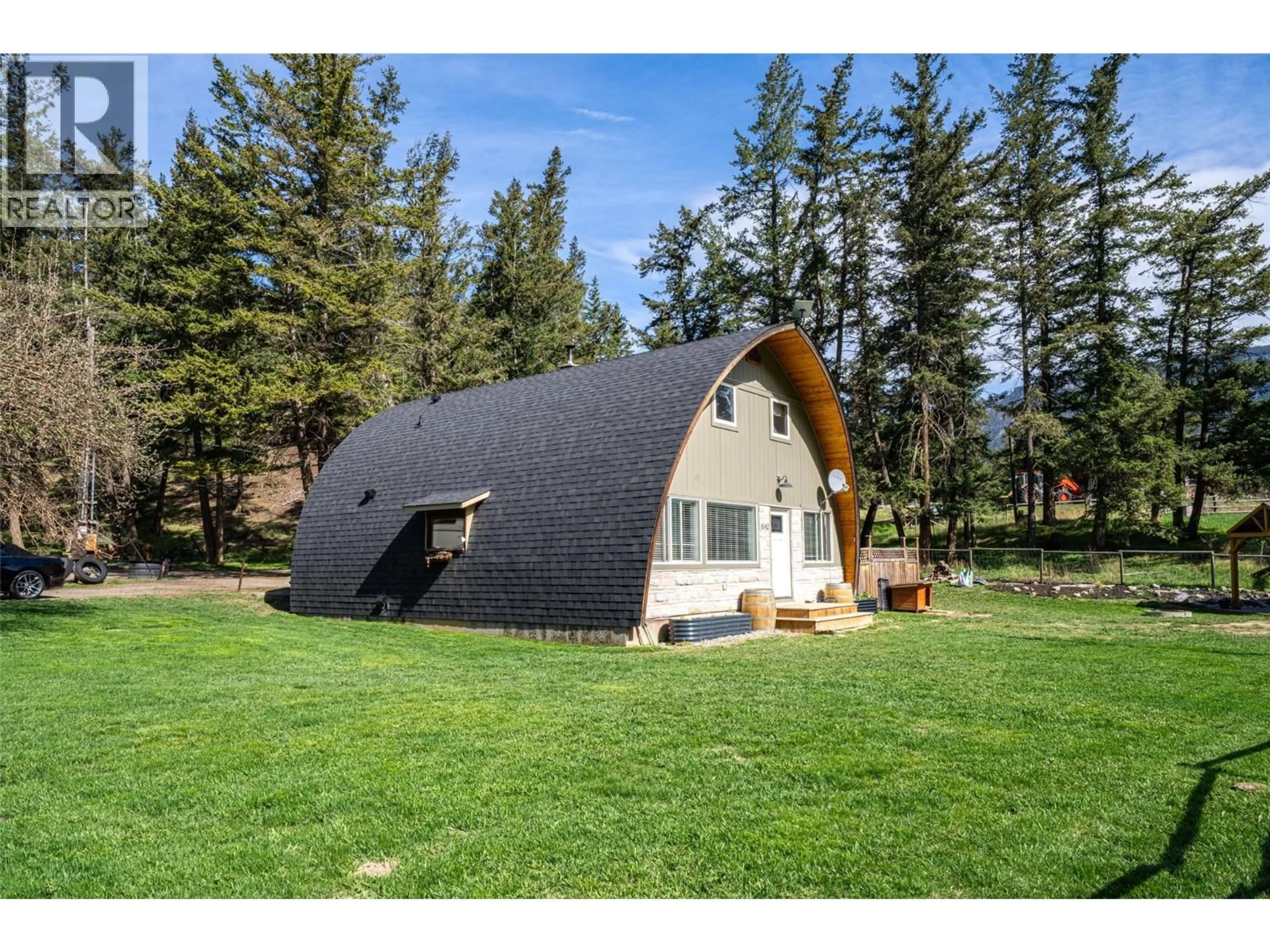 Home with vinyl exterior material, unknown for 6142 FALKLAND ROAD, Falkland British Columbia V0E1W0