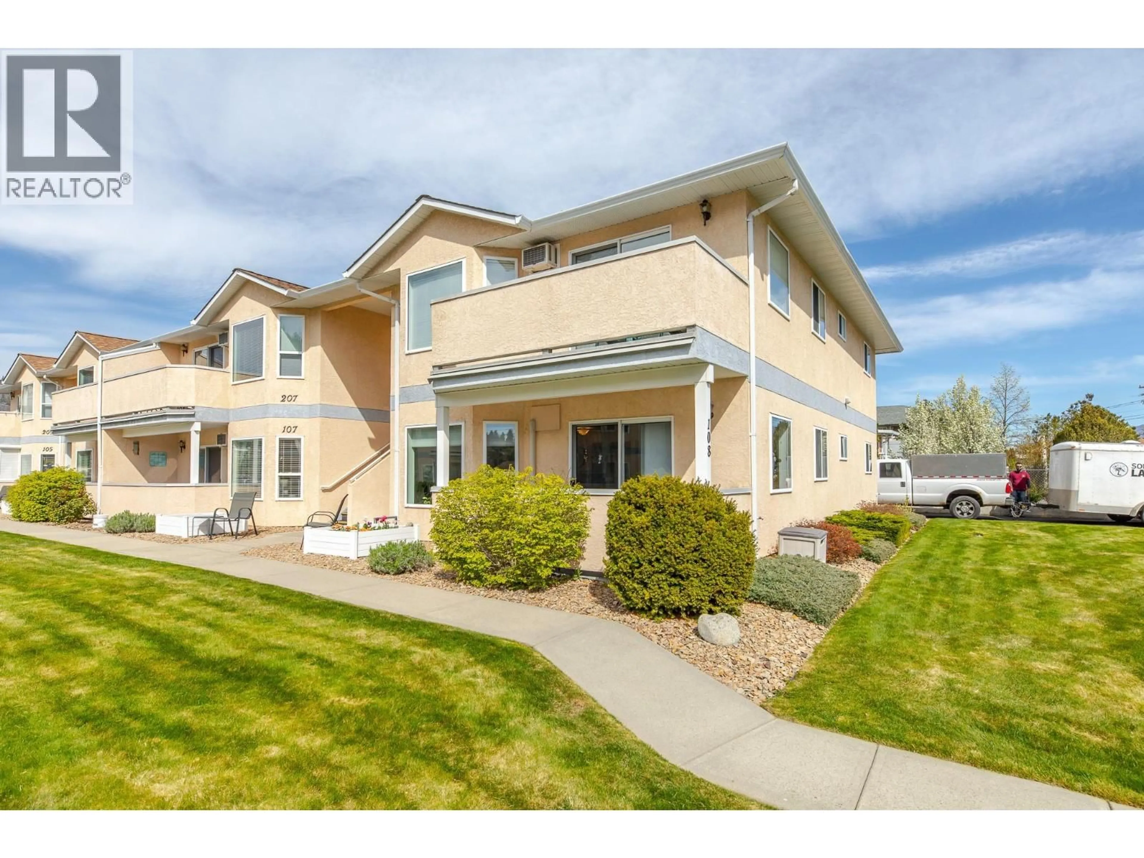 Home with vinyl exterior material, unknown for 108-13014 ARMSTRONG AVENUE, Summerland British Columbia V0H1Z5