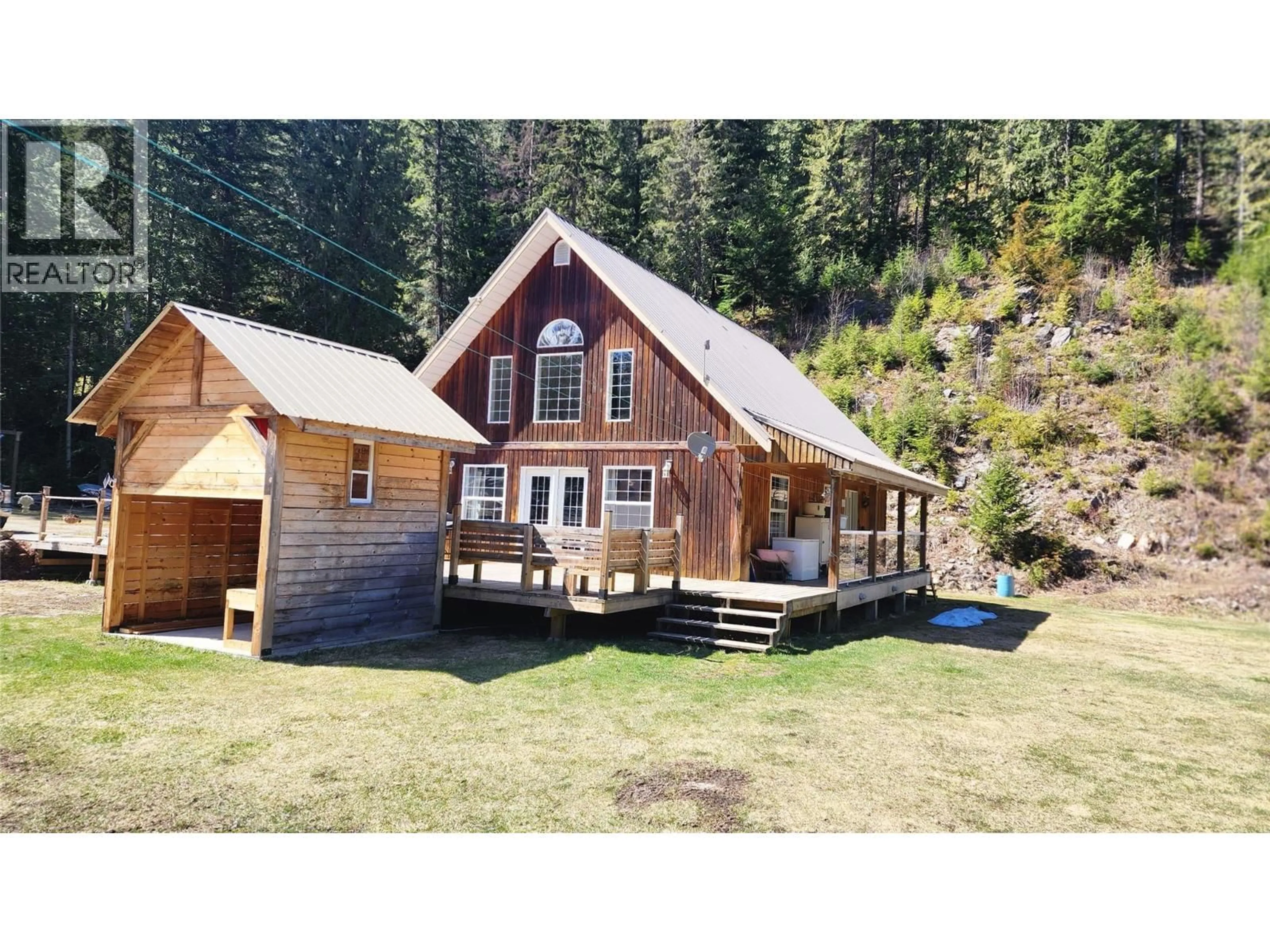 A pic from outside/outdoor area/front of a property/back of a property/a pic from drone, unknown for 106 EAGLES NEST ROAD, Summit Lake British Columbia V0G1R1