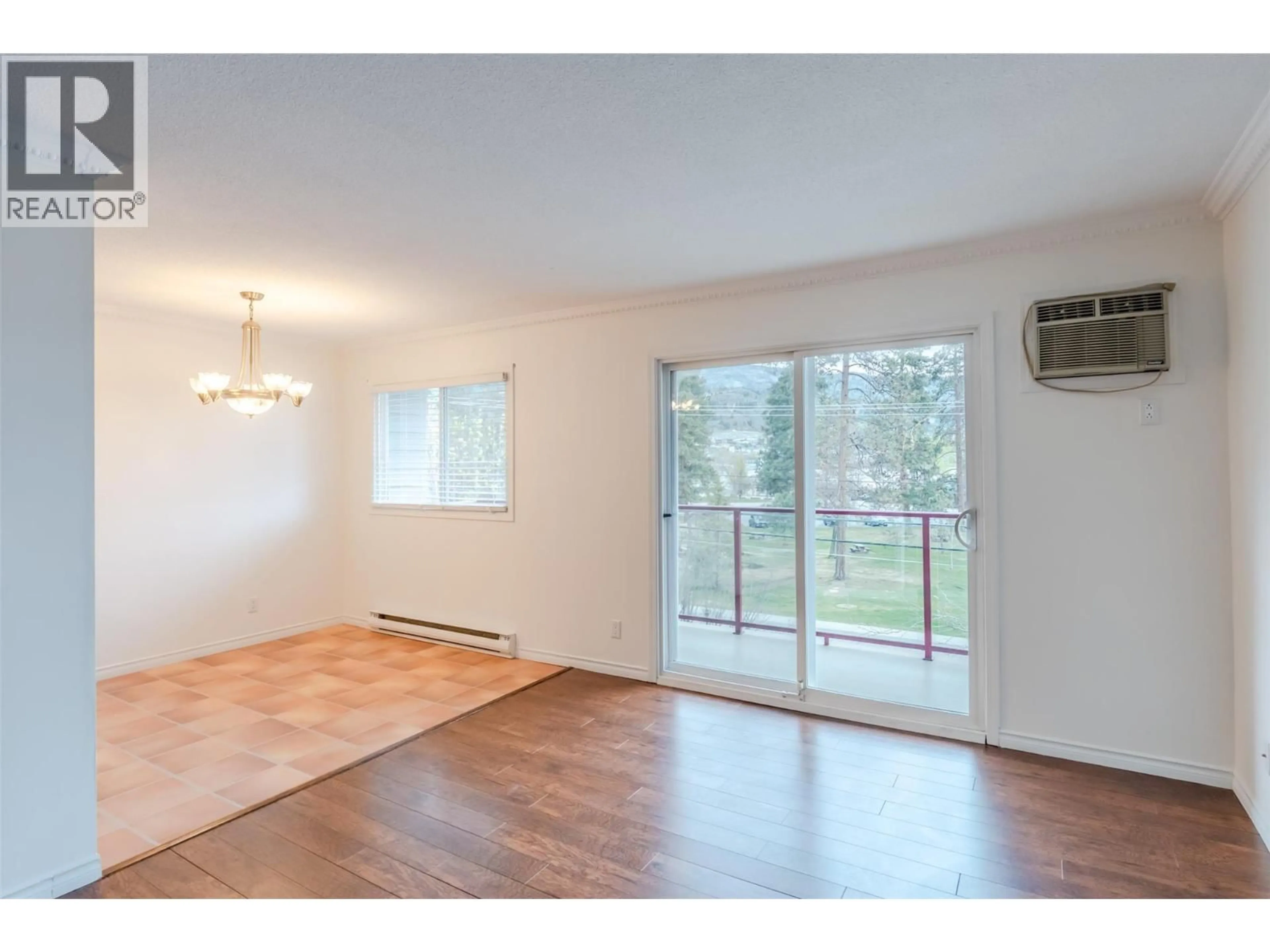 A pic of a room for 401 - 110 SKAHA PLACE, Penticton British Columbia V2A7L1