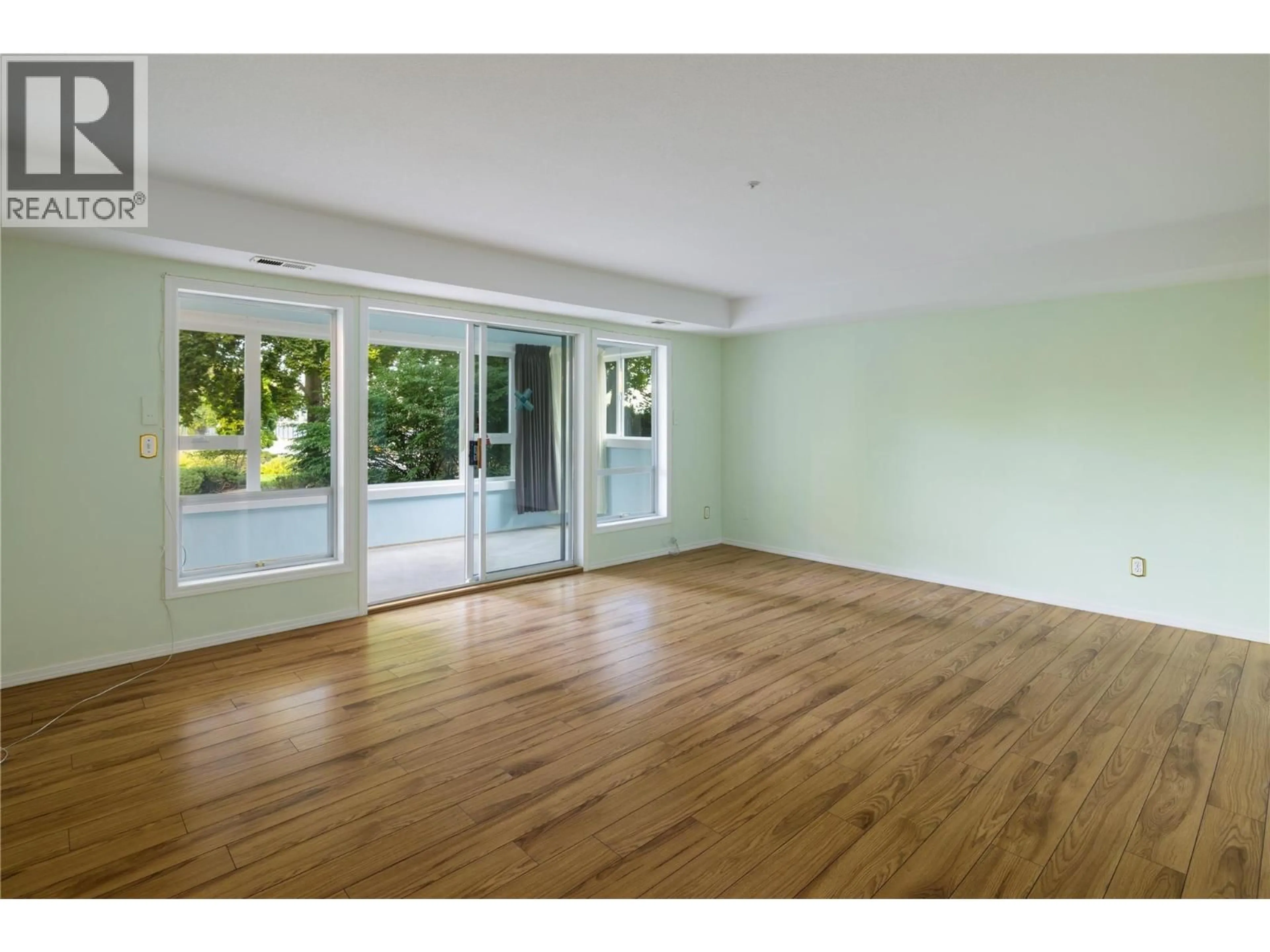 A pic of a room for 115B - 1045 SUTHERLAND AVENUE, Kelowna British Columbia V1Y5Y1