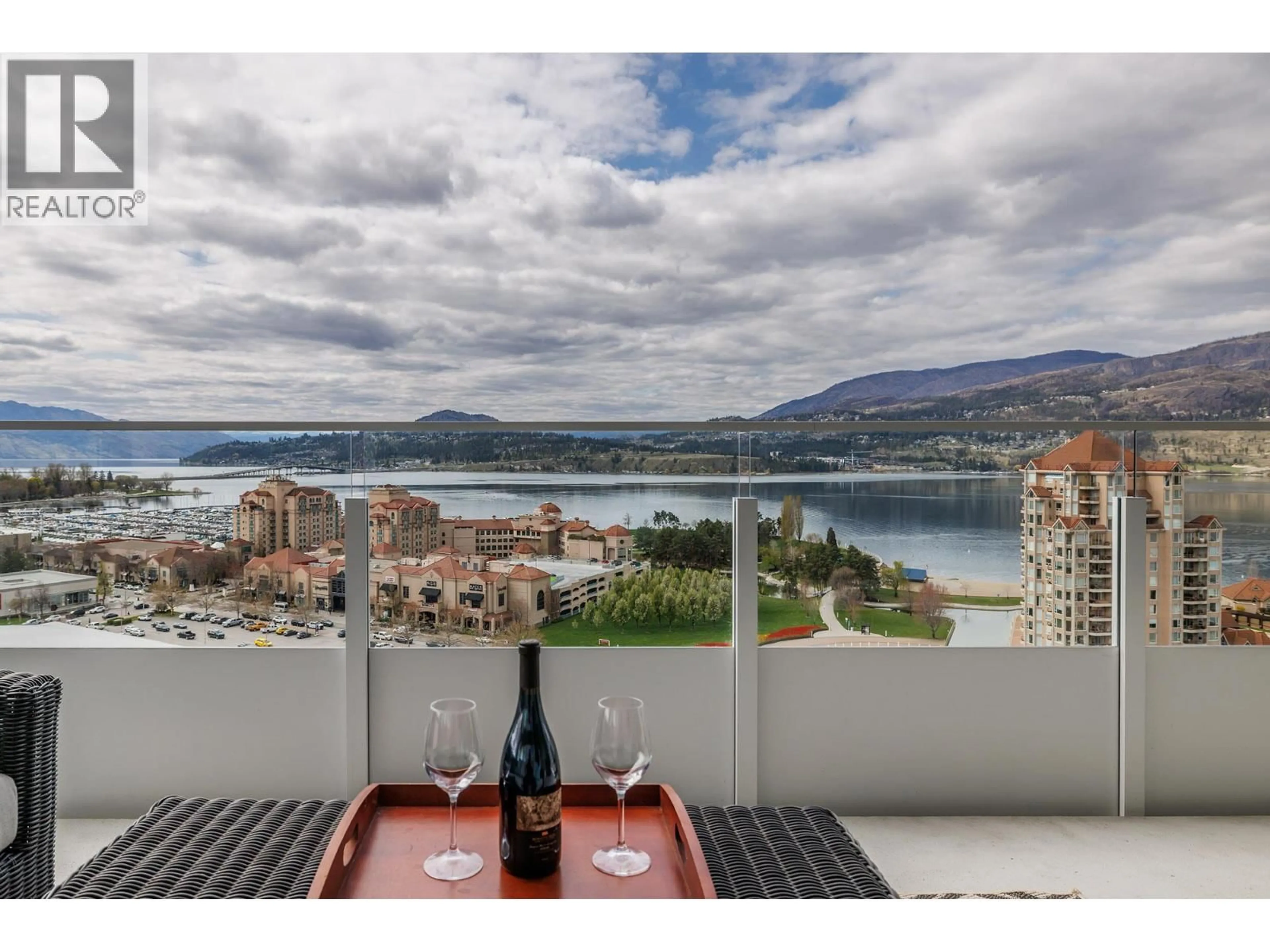 Balcony in the apartment, water/lake/river/ocean view for 1503 - 1191 SUNSET DRIVE, Kelowna British Columbia V1Y0J4