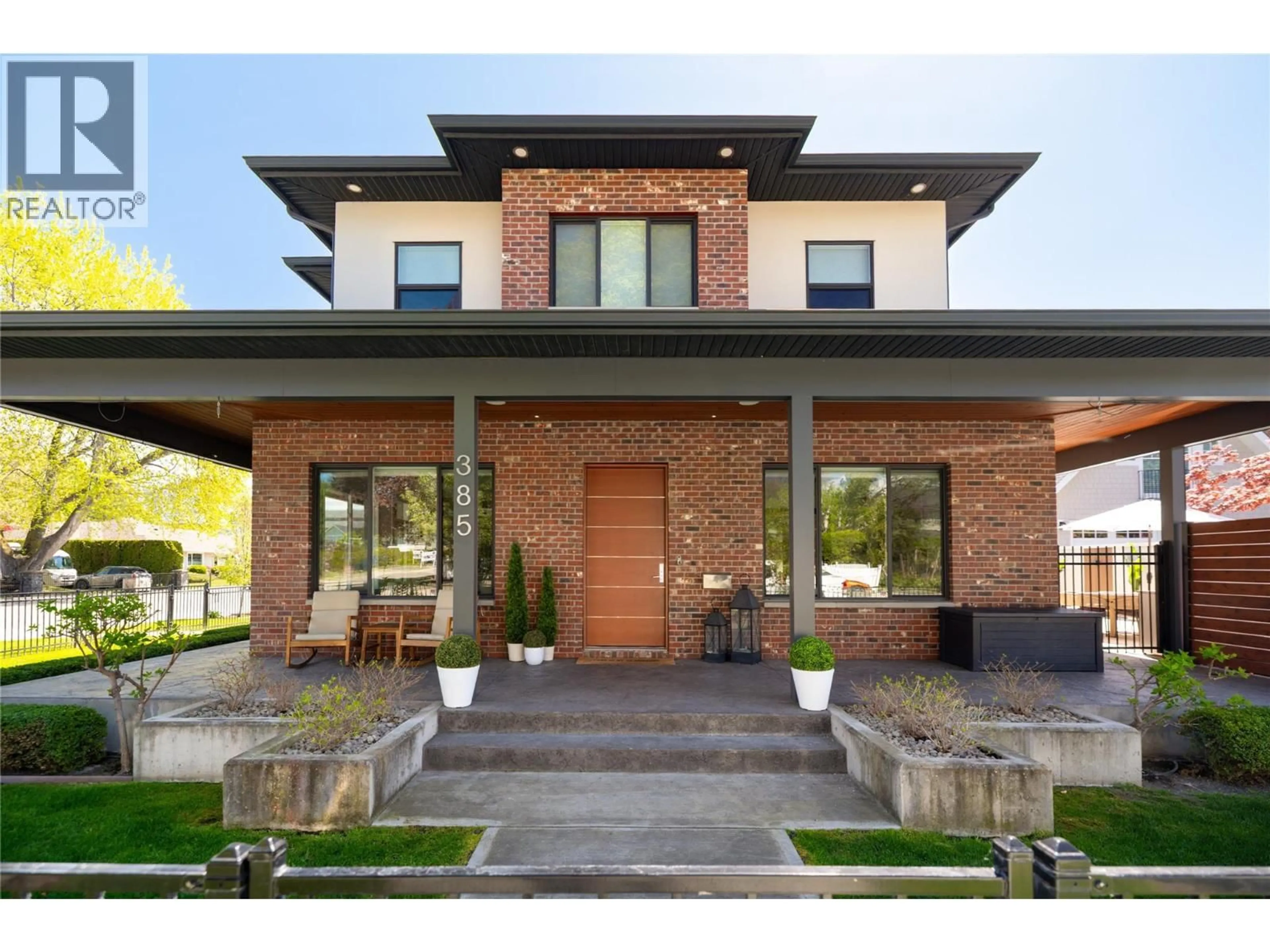 Home with brick exterior material, street for 385 CADDER AVENUE, Kelowna British Columbia V1Y5M9