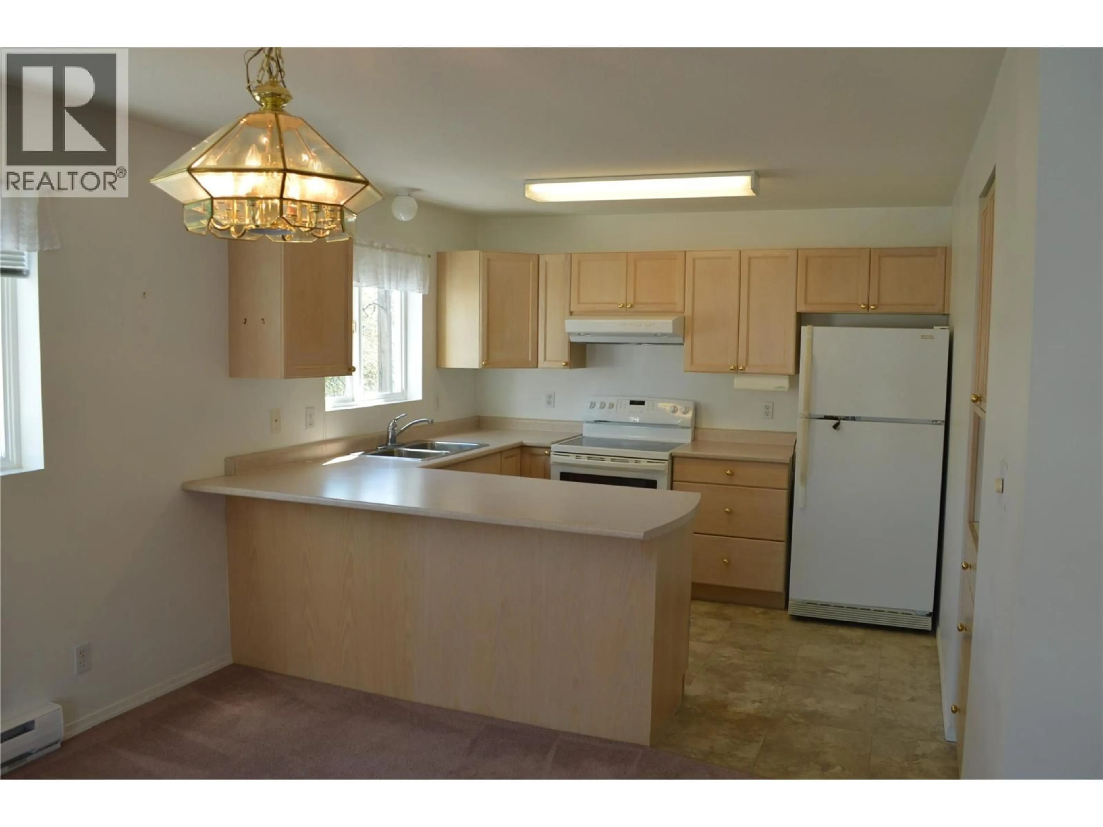 Standard kitchen, unknown for 200 - 7140 4TH STREET, Grand Forks British Columbia V0H1H0