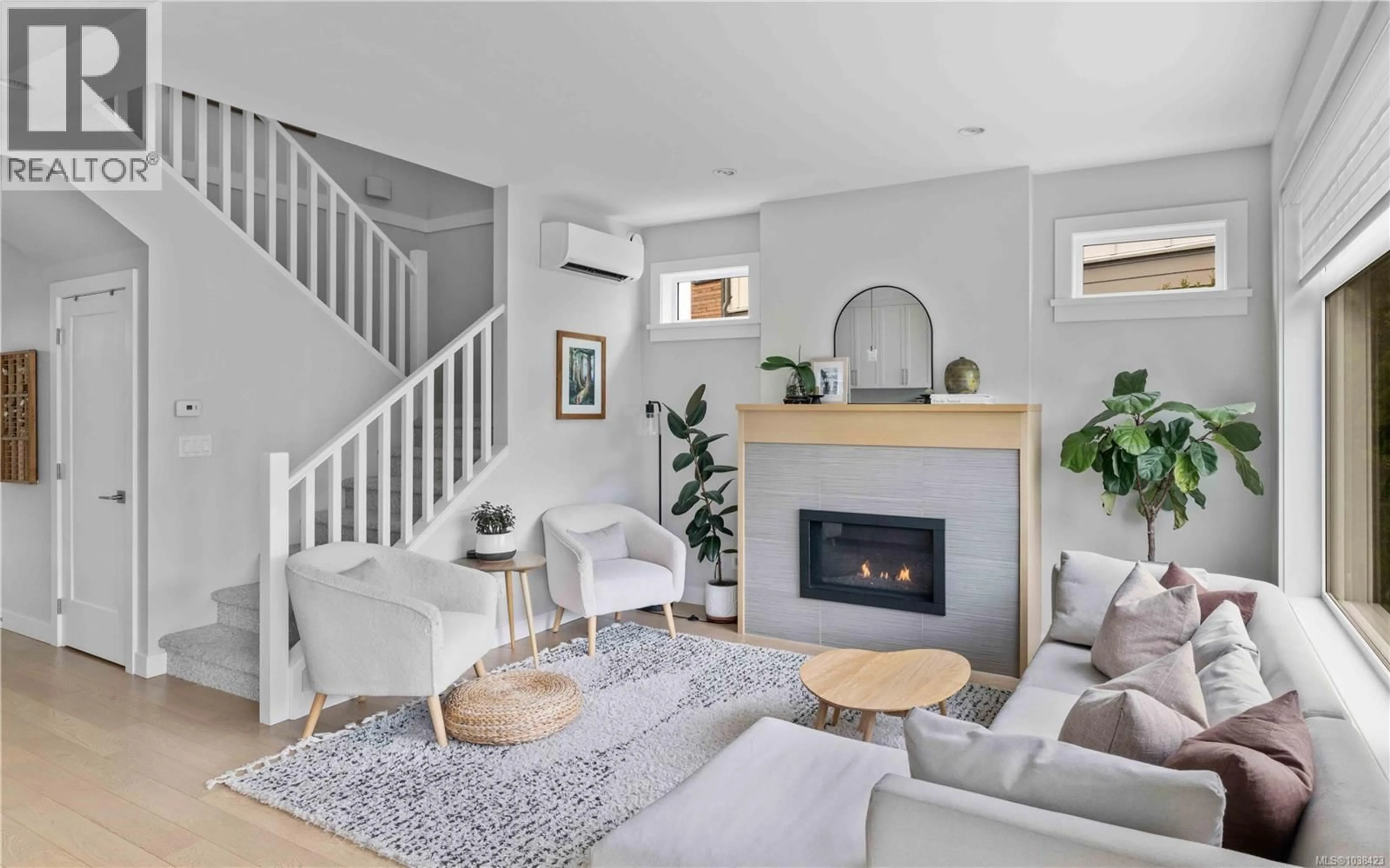 Living room with furniture, unknown for 2069 WOOD VIOLET LANE, North Saanich British Columbia V8L1P1