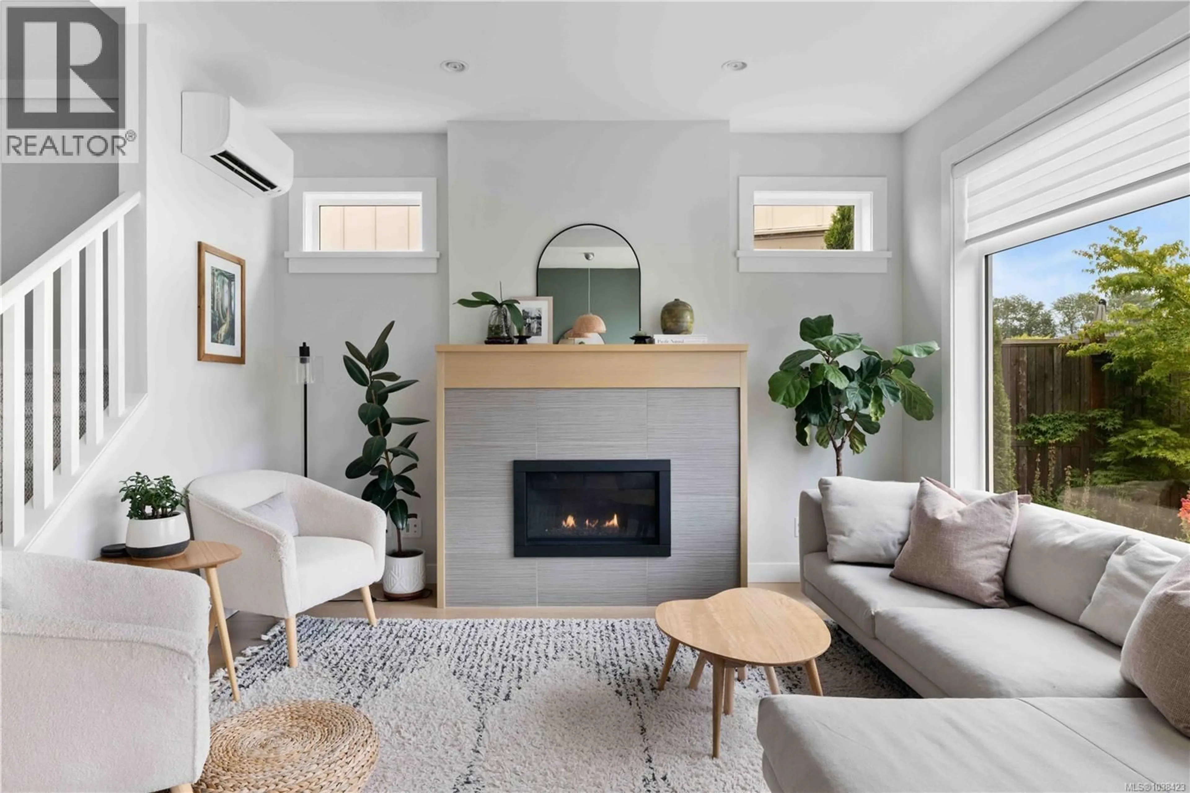 Living room with furniture, unknown for 2069 WOOD VIOLET LANE, North Saanich British Columbia V8L1P1