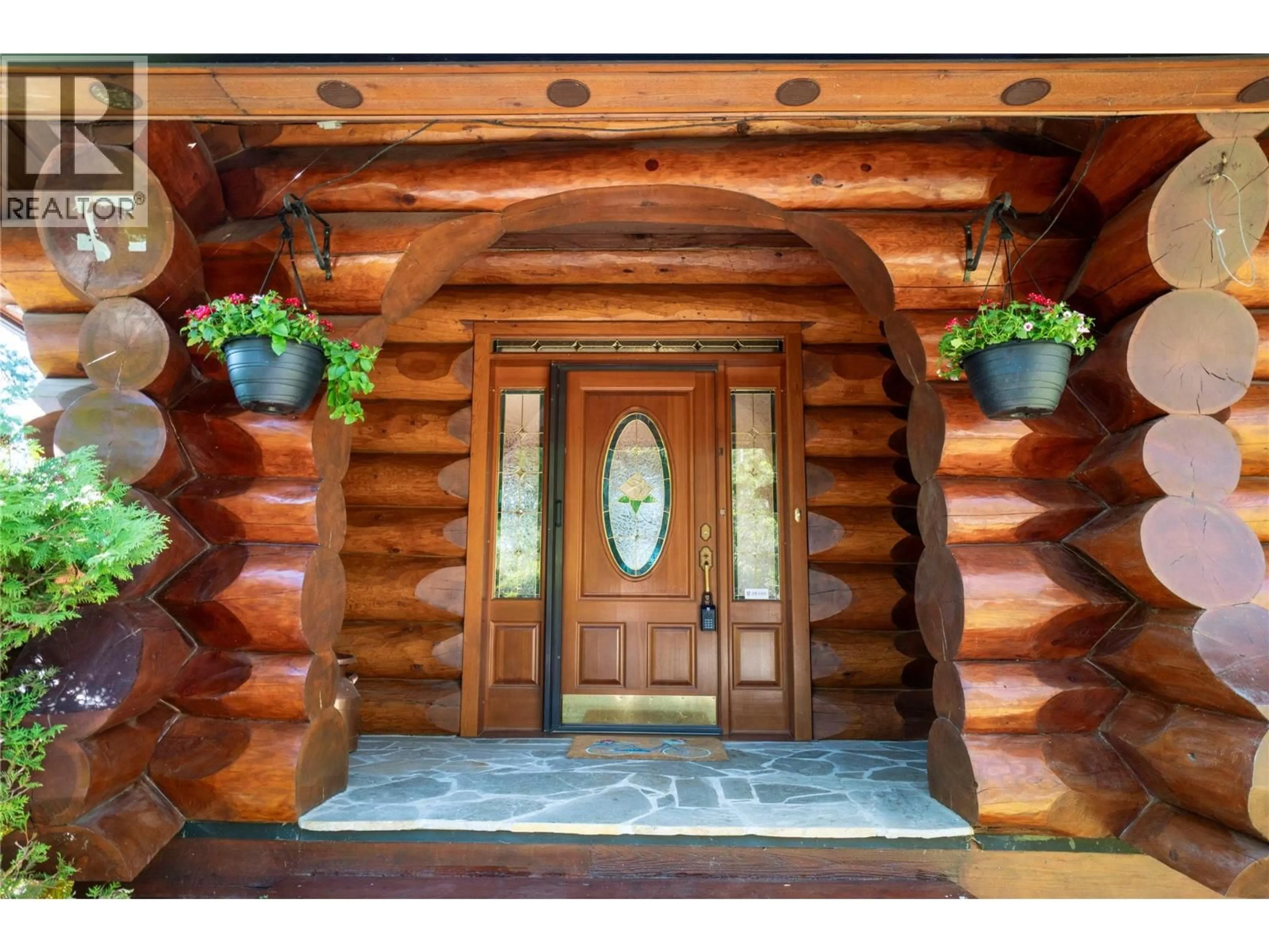 Indoor entryway for 3660 BRAELYN ROAD, Tappen British Columbia V0E2X0