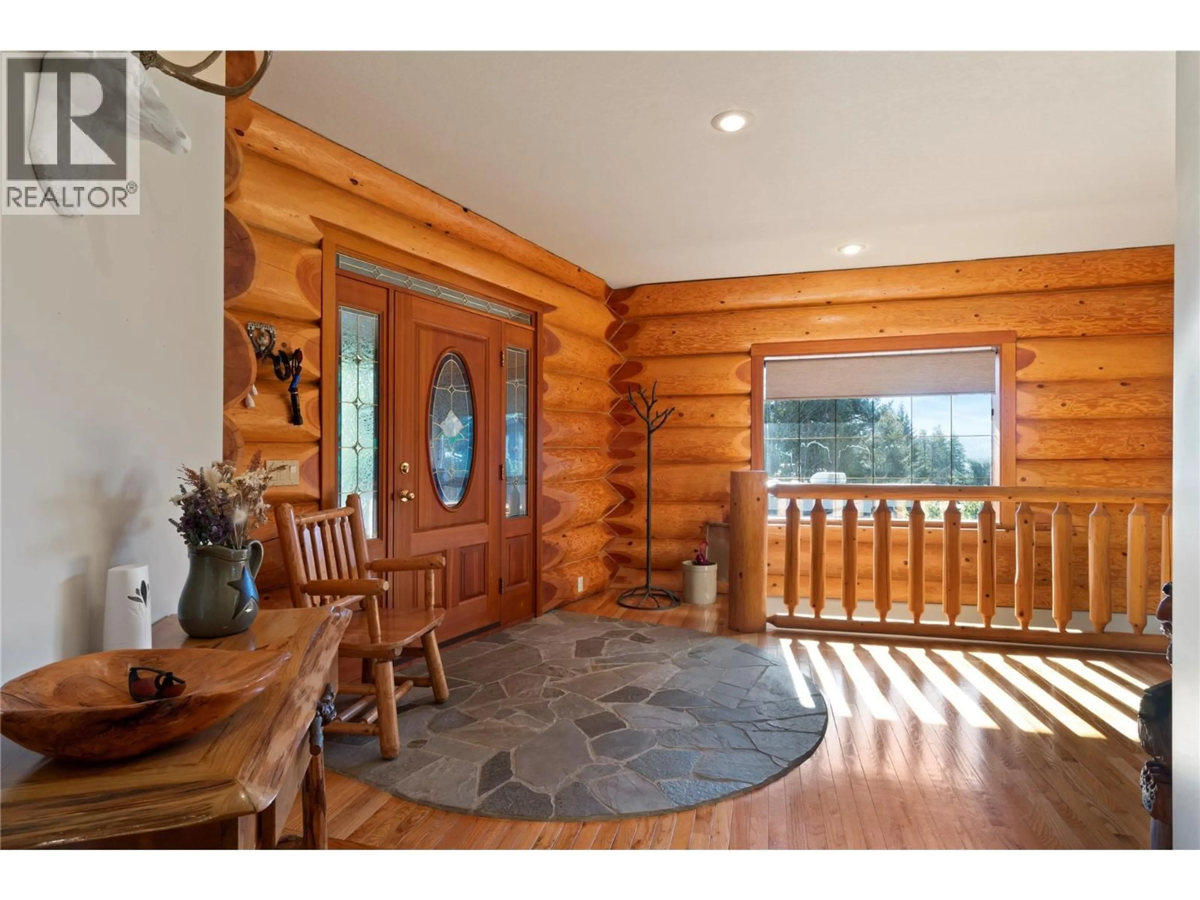 Indoor entryway for 3660 BRAELYN ROAD, Tappen British Columbia V0E2X0