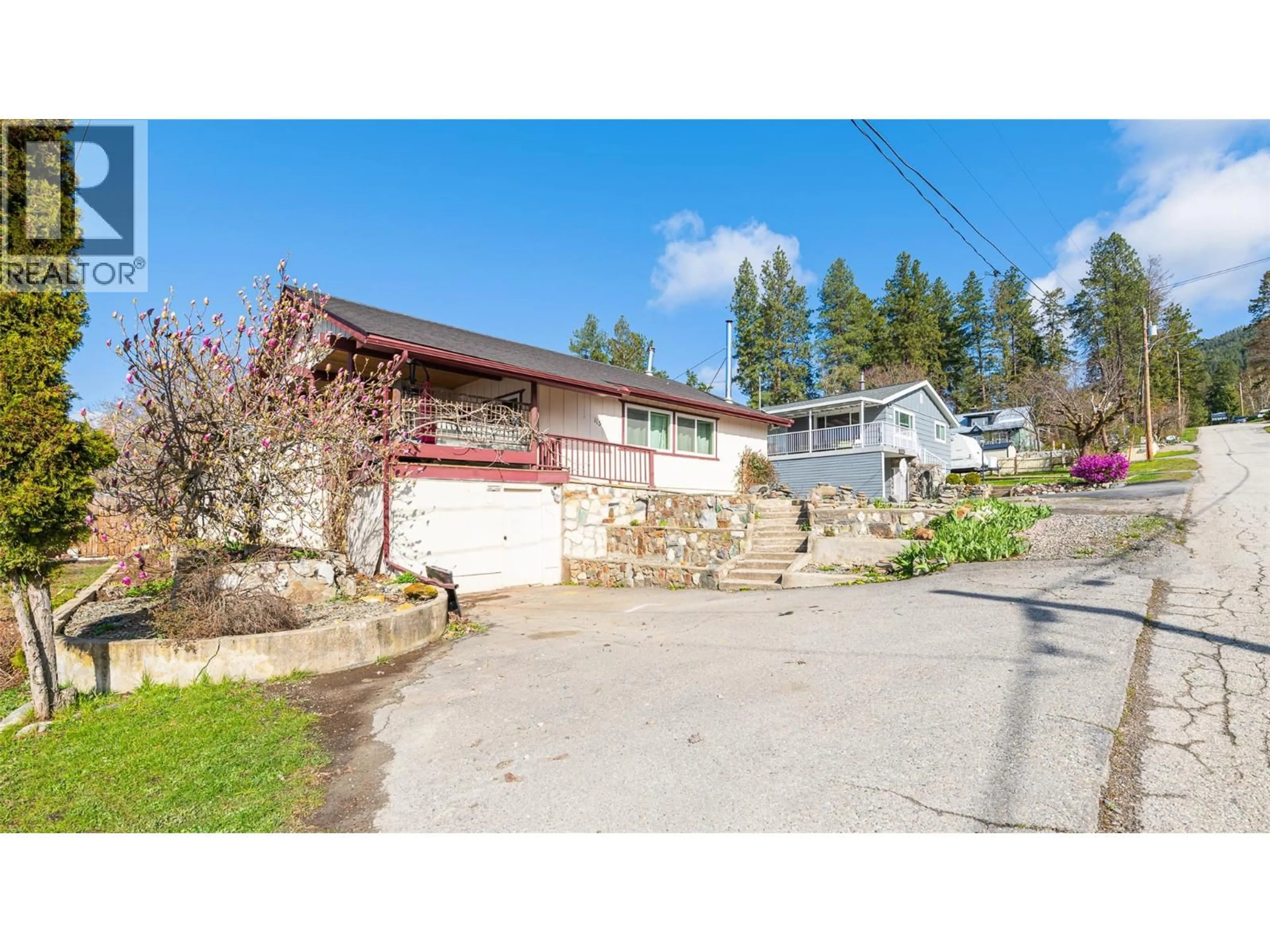 A pic from outside/outdoor area/front of a property/back of a property/a pic from drone, street for 115 24TH AVENUE NORTH, Creston British Columbia V0B1G5