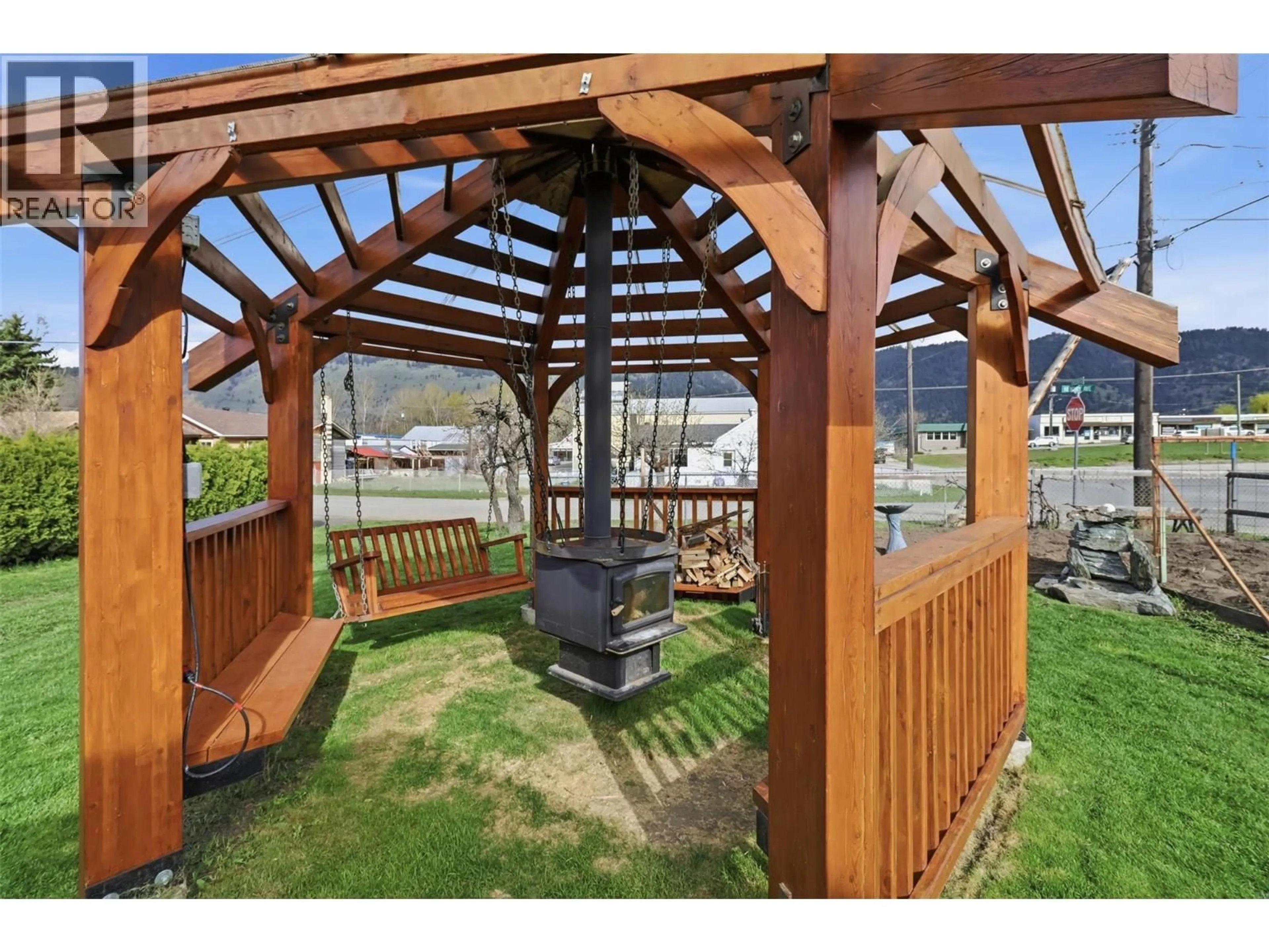 Patio, water/lake/river/ocean view for 314 WILSON STREET, Chase British Columbia V0E1M0