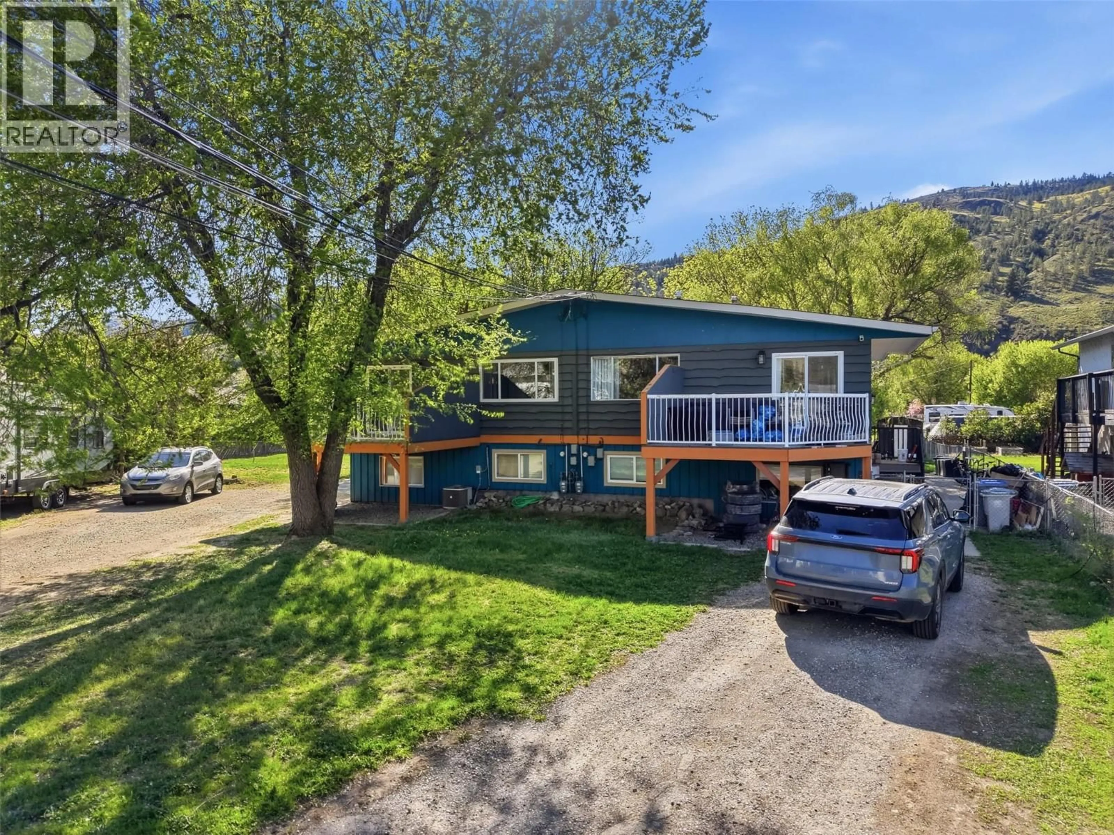 A pic from outside/outdoor area/front of a property/back of a property/a pic from drone, street for 3170/3172 WAWN CRESCENT, Kamloops British Columbia V2B7J6