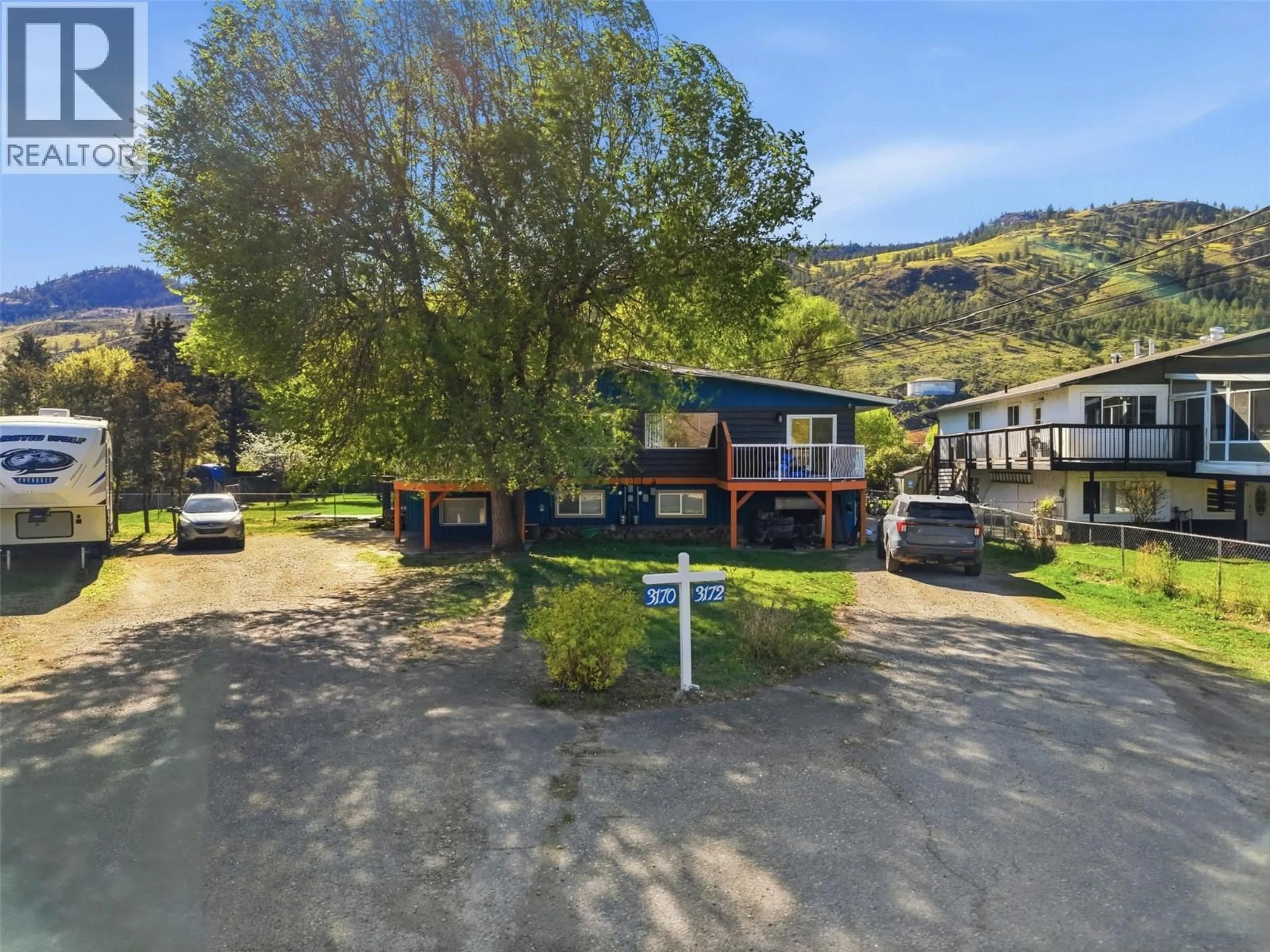 A pic from outside/outdoor area/front of a property/back of a property/a pic from drone, mountain view for 3170/3172 WAWN CRESCENT, Kamloops British Columbia V2B7J6