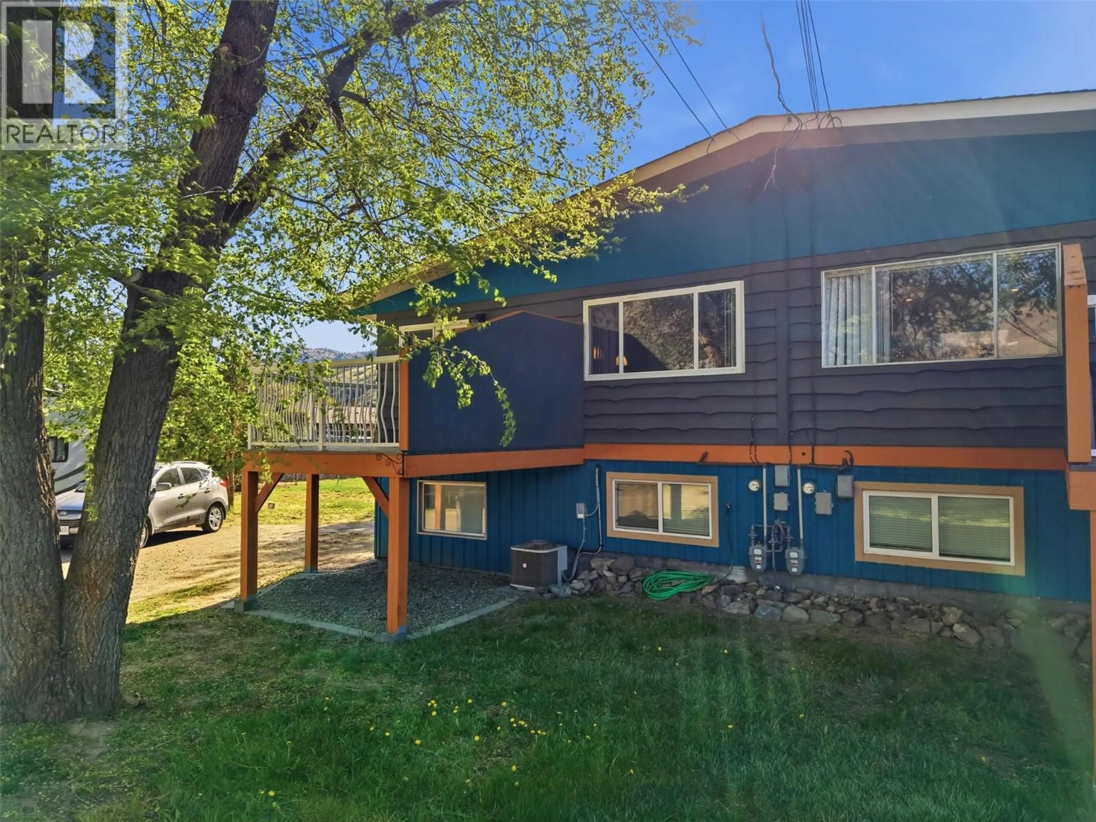 A pic from outside/outdoor area/front of a property/back of a property/a pic from drone, street for 3170/3172 WAWN CRESCENT, Kamloops British Columbia V2B7J6
