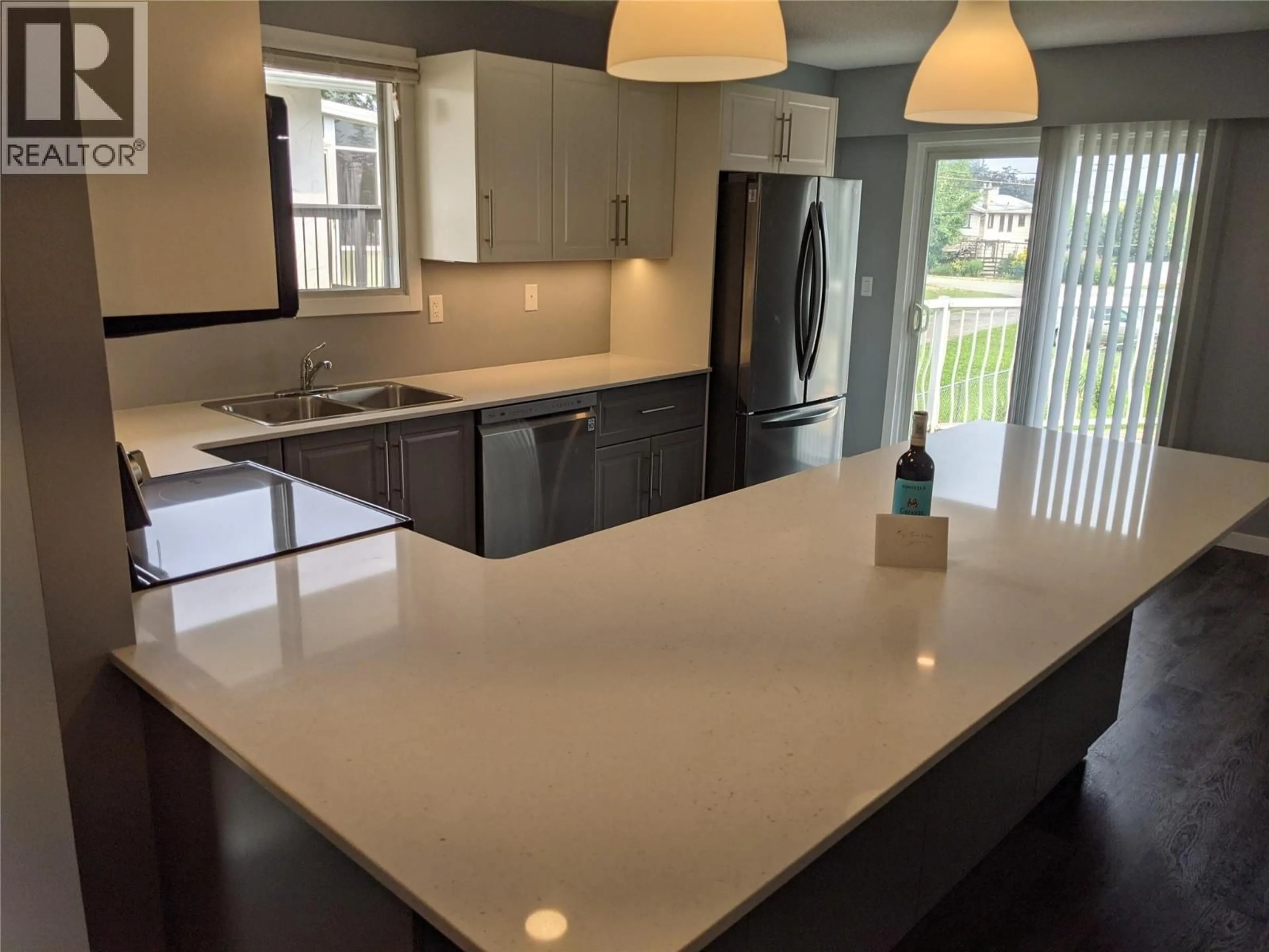 Open concept kitchen, unknown for 3170/3172 WAWN CRESCENT, Kamloops British Columbia V2B7J6
