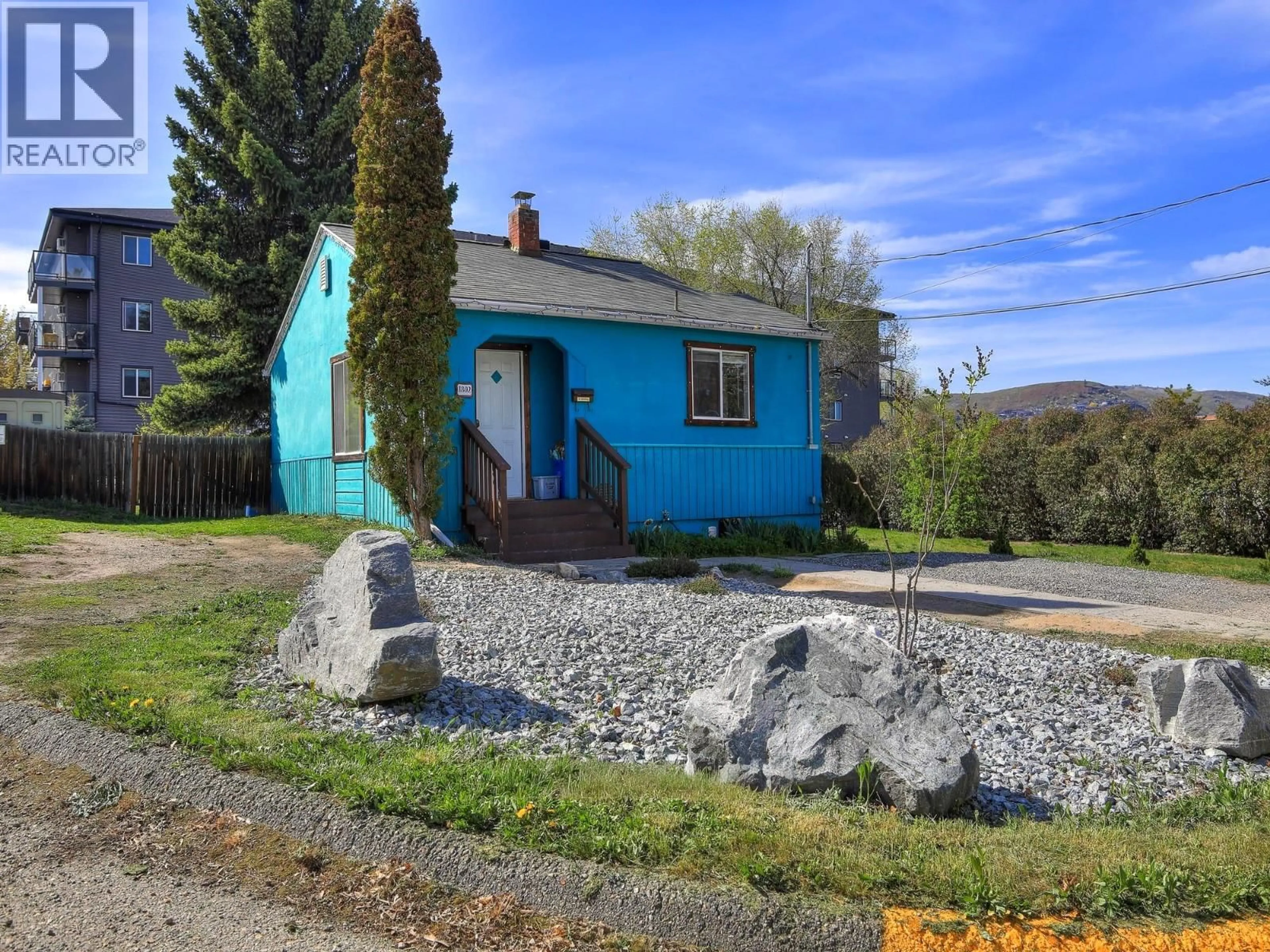 A pic from outside/outdoor area/front of a property/back of a property/a pic from drone, street for 1802 31 STREET, Vernon British Columbia V1T5G9