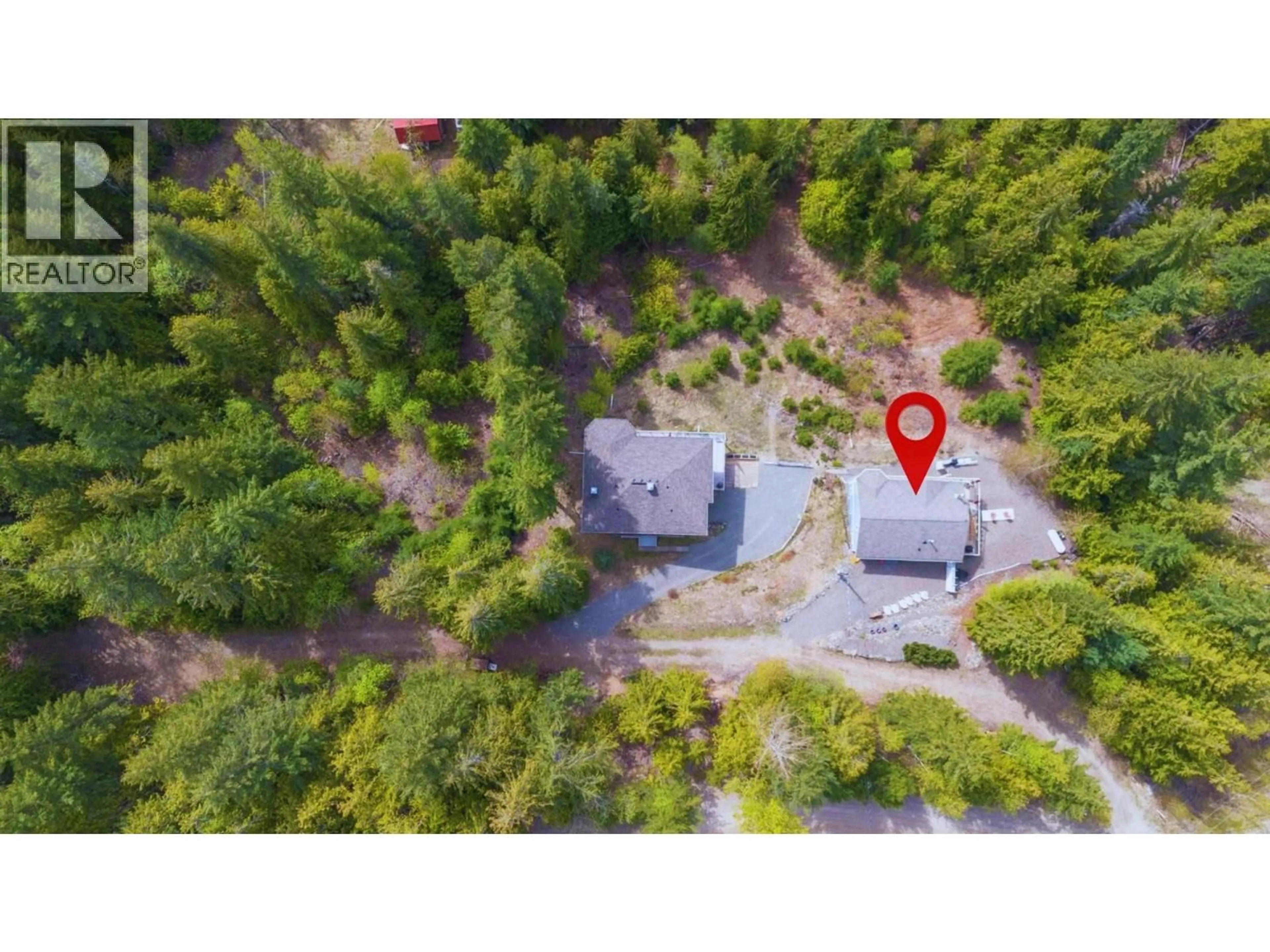 A pic from outside/outdoor area/front of a property/back of a property/a pic from drone, unknown for 7660 LICHEN ROAD, Anglemont British Columbia V0E1M8