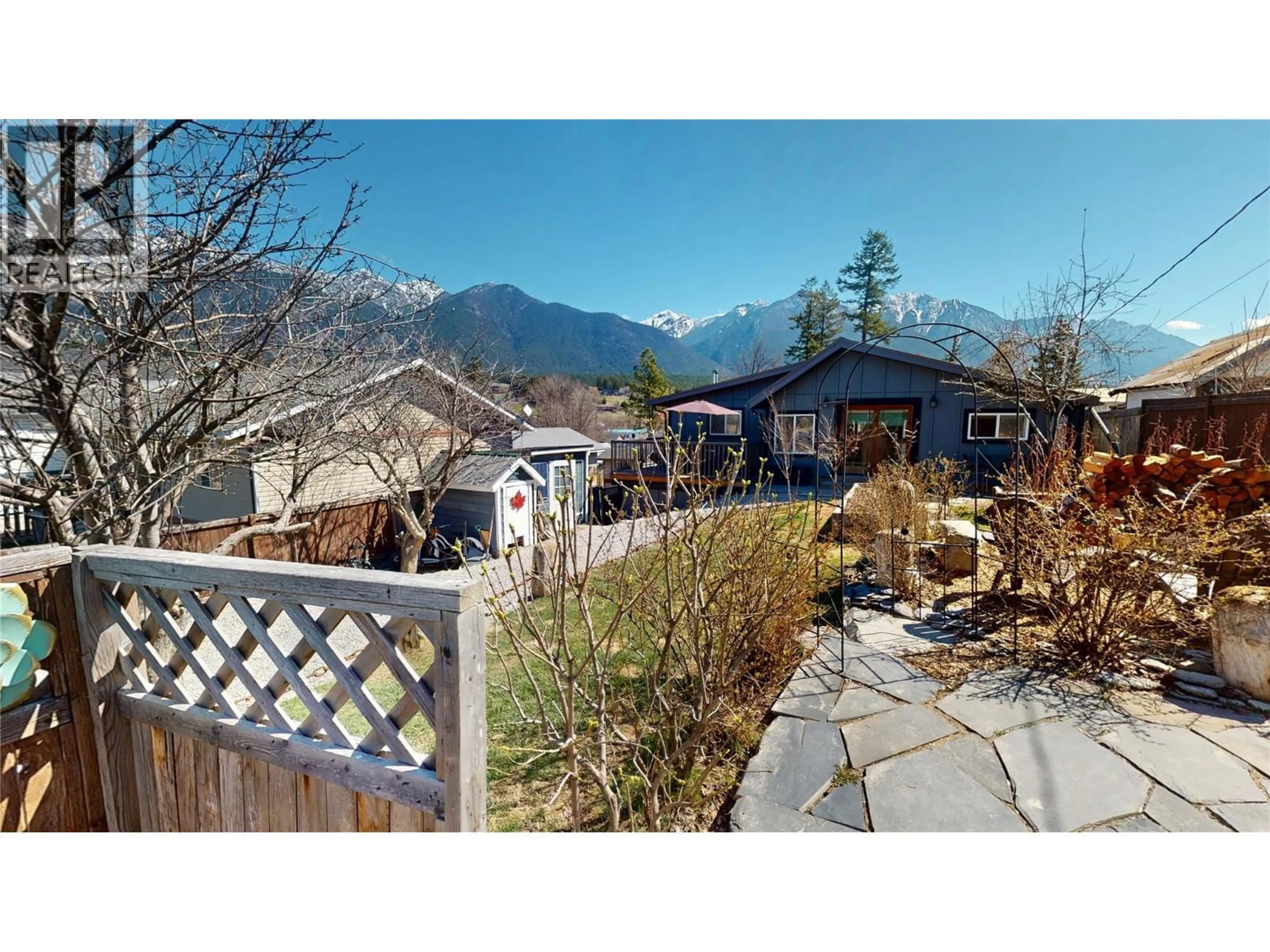 A pic from outside/outdoor area/front of a property/back of a property/a pic from drone, mountain view for 5728 VERMILLION STREET, Edgewater British Columbia V0A1E0