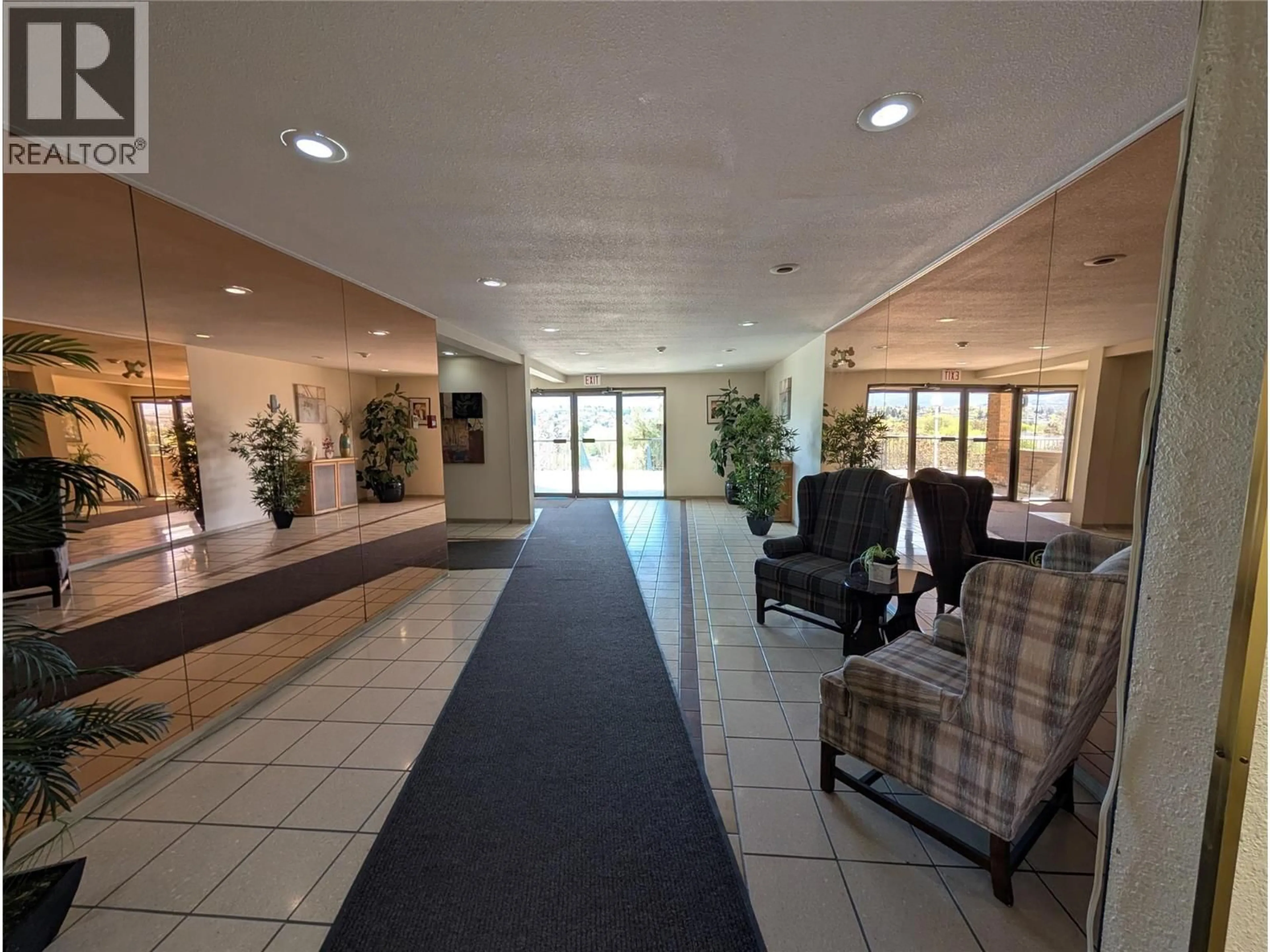 Lobby for 414 - 3901 32 AVENUE, Vernon British Columbia V1T8M3