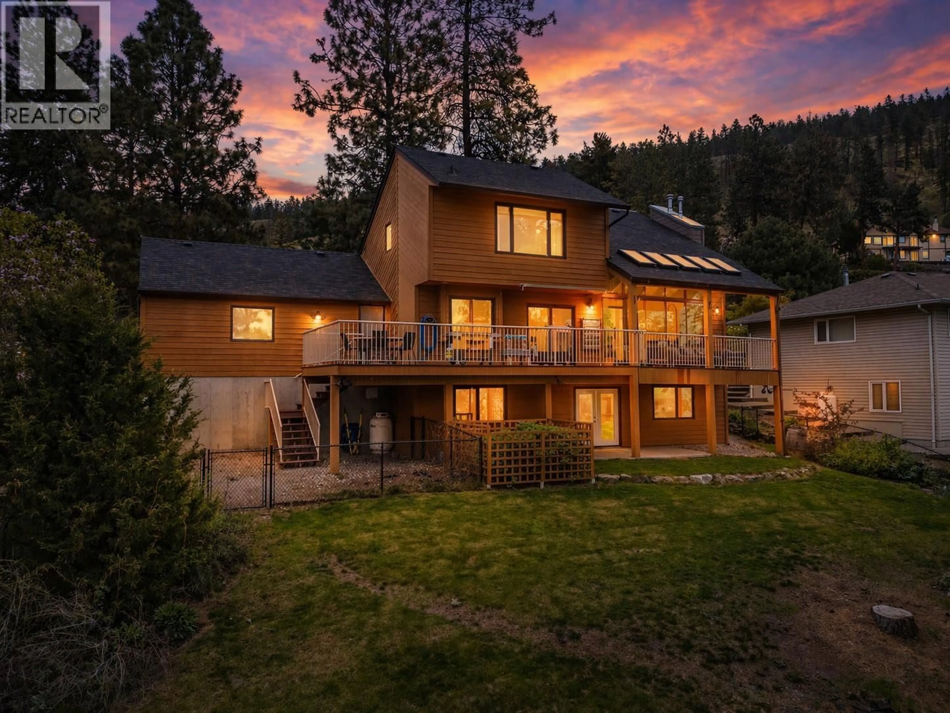 A pic from outside/outdoor area/front of a property/back of a property/a pic from drone, unknown for 2020 BENNETT ROAD, Kelowna British Columbia V1V2C1