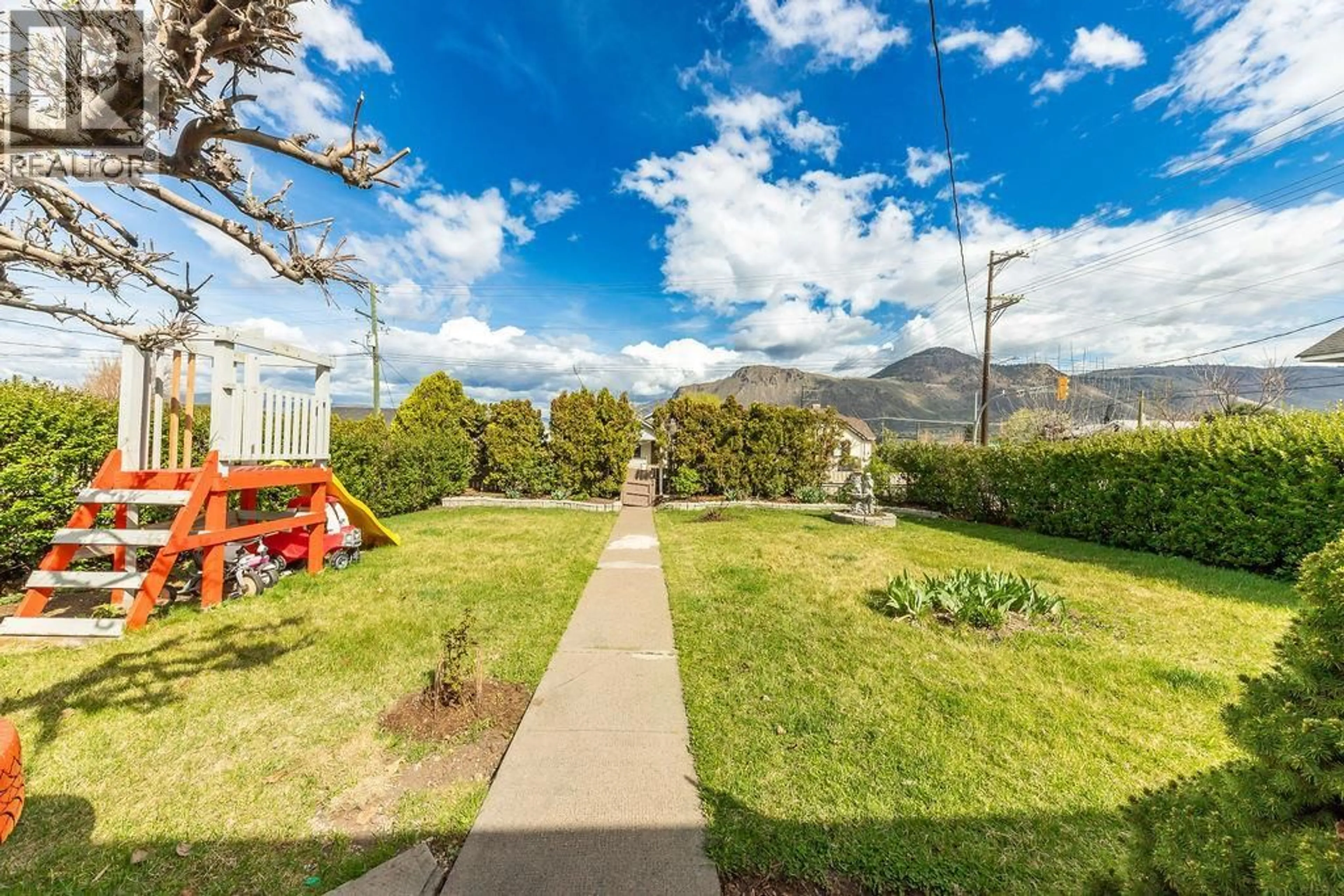 Patio, mountain view for 867 COLUMBIA STREET, Kamloops British Columbia V2C3W3