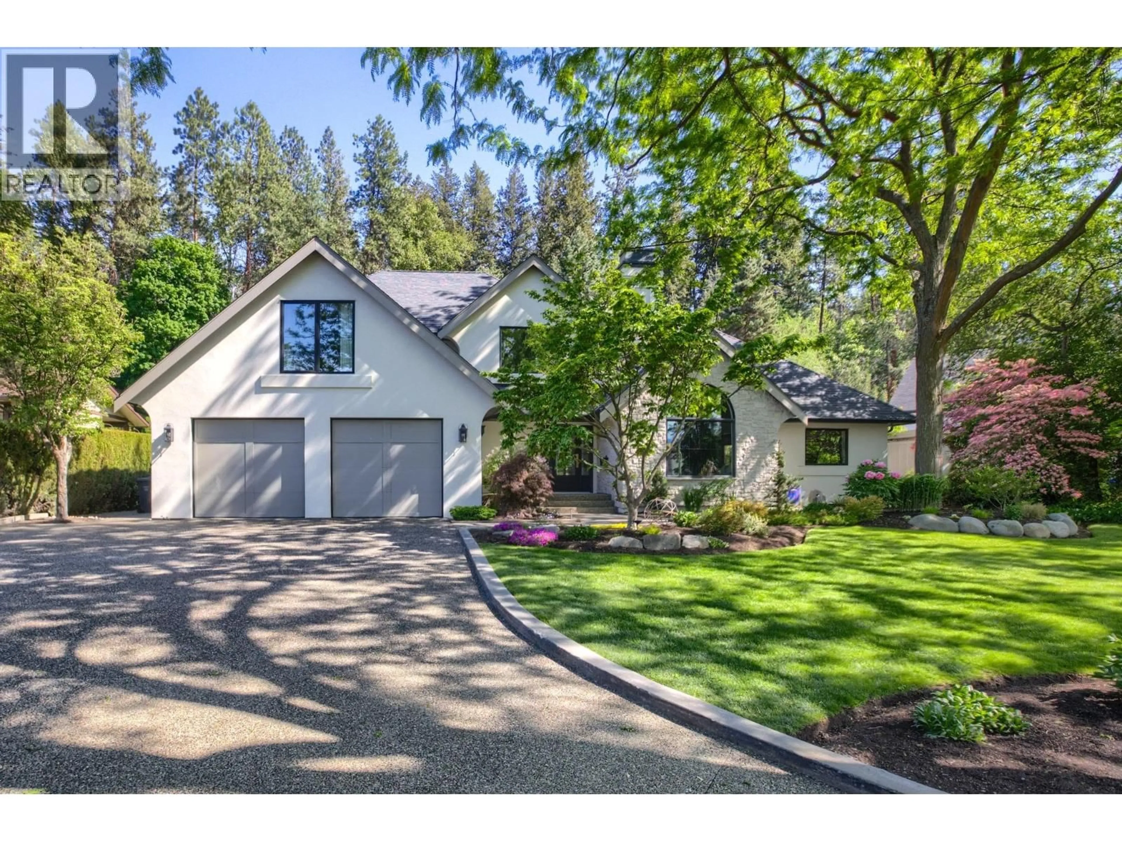 Home with vinyl exterior material, street for 2635 OREILLY ROAD, Kelowna British Columbia V1W2X9