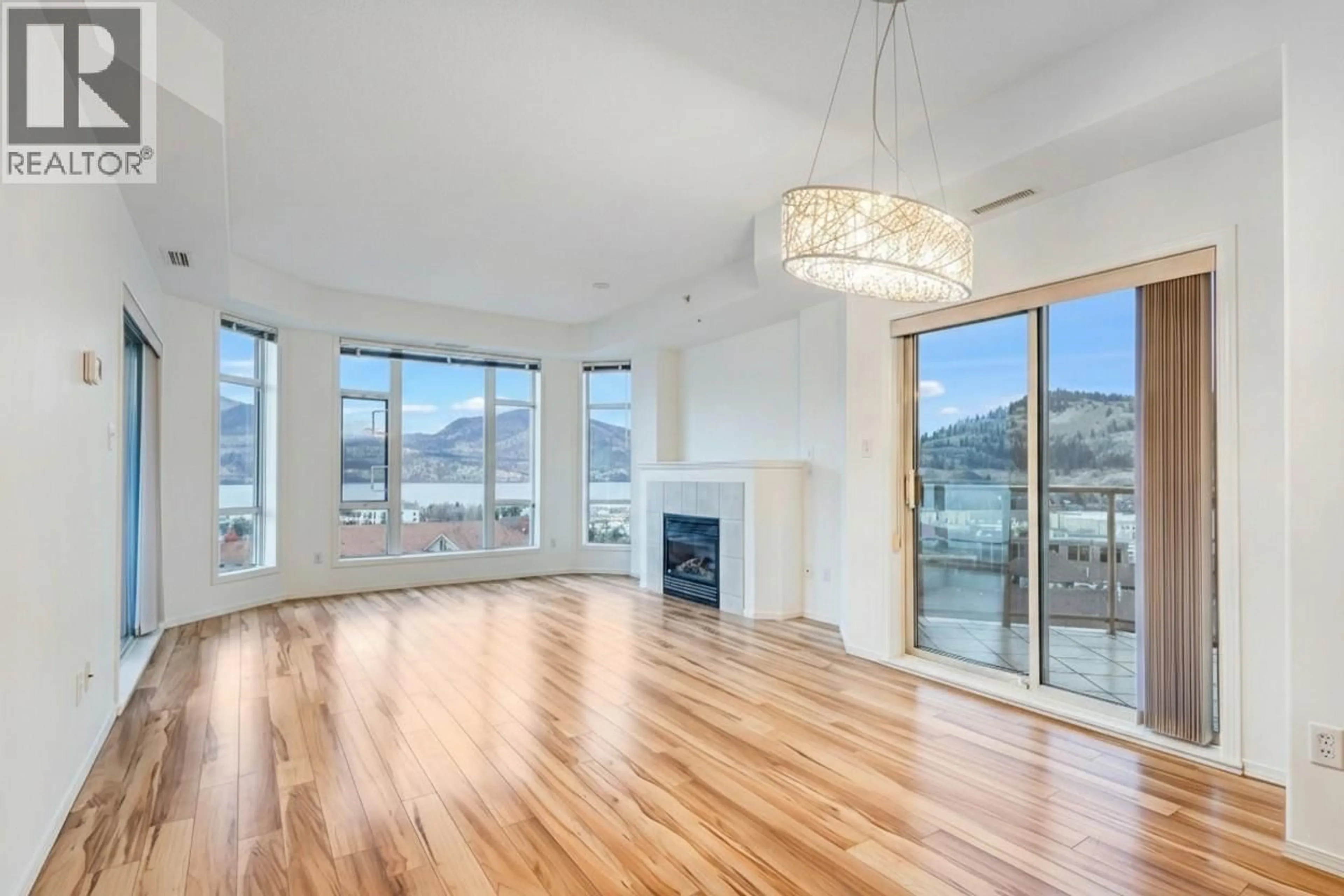 Unknown for 1305 - 1128 SUNSET DRIVE, Kelowna British Columbia V1Y9W7