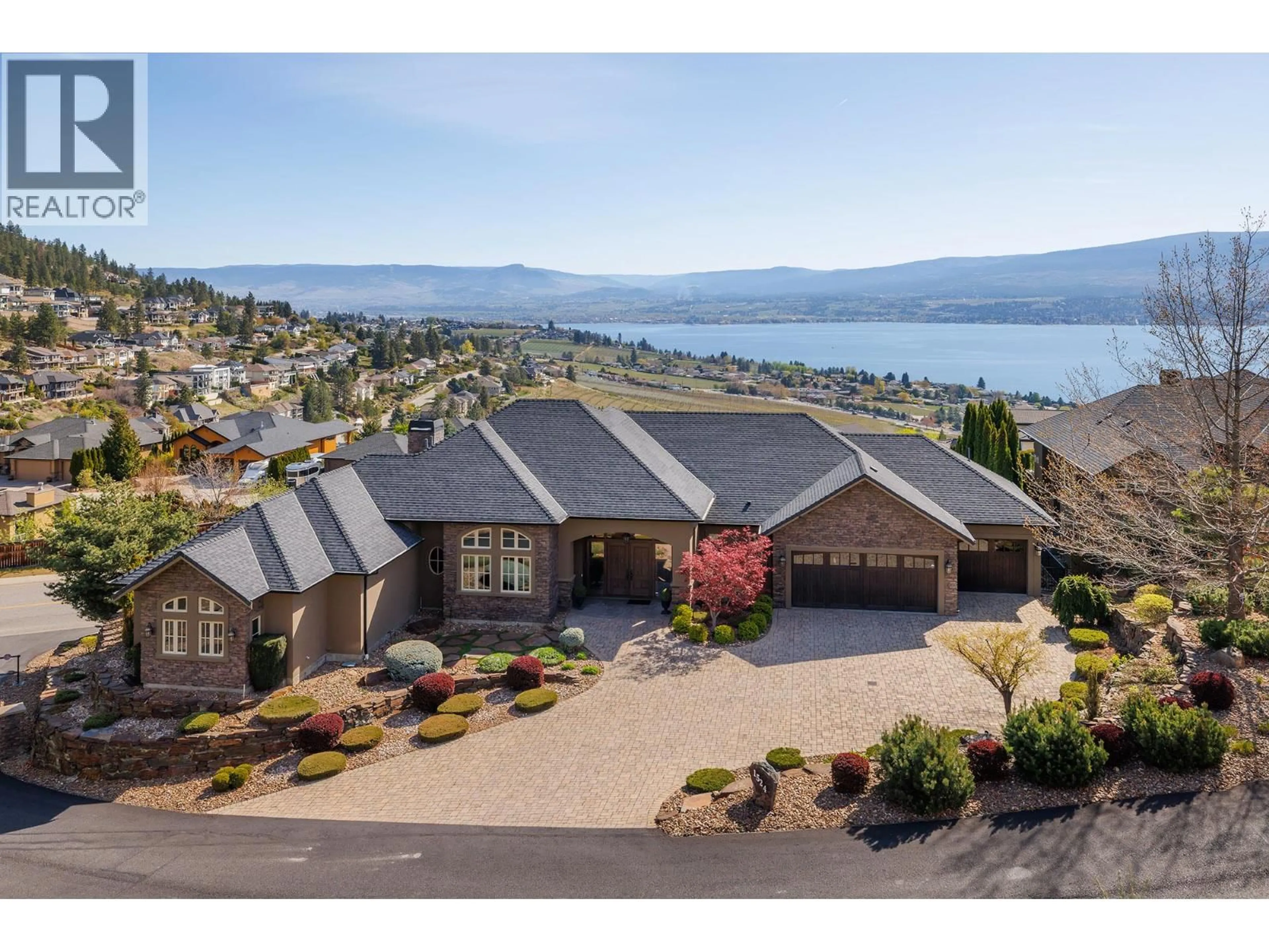 A pic from outside/outdoor area/front of a property/back of a property/a pic from drone, water/lake/river/ocean view for 1524 VINEYARD DRIVE, West Kelowna British Columbia V4T2Y7