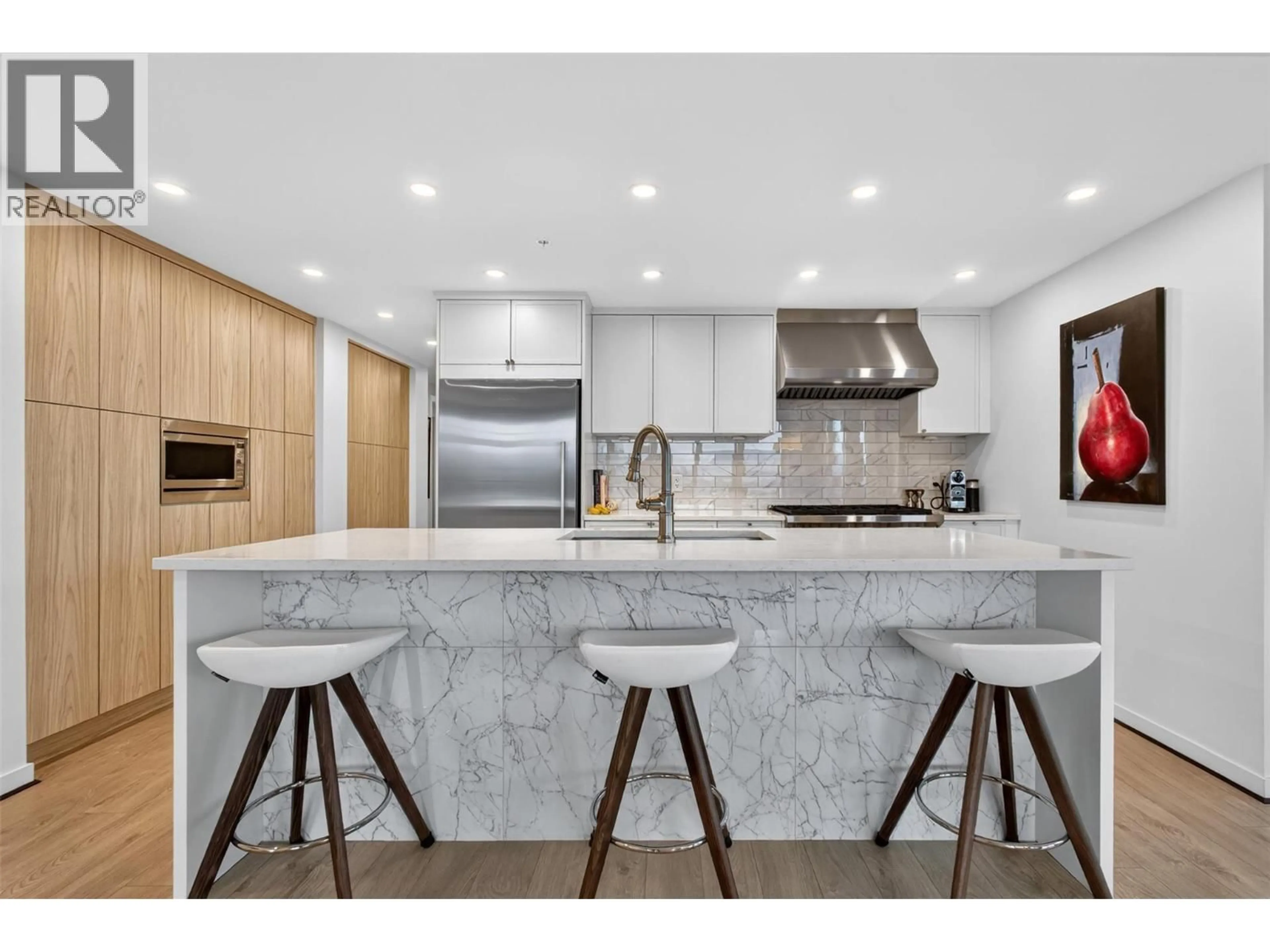 Contemporary kitchen, unknown for 1101 - 485 GROVES AVENUE, Kelowna British Columbia V1Y0C1