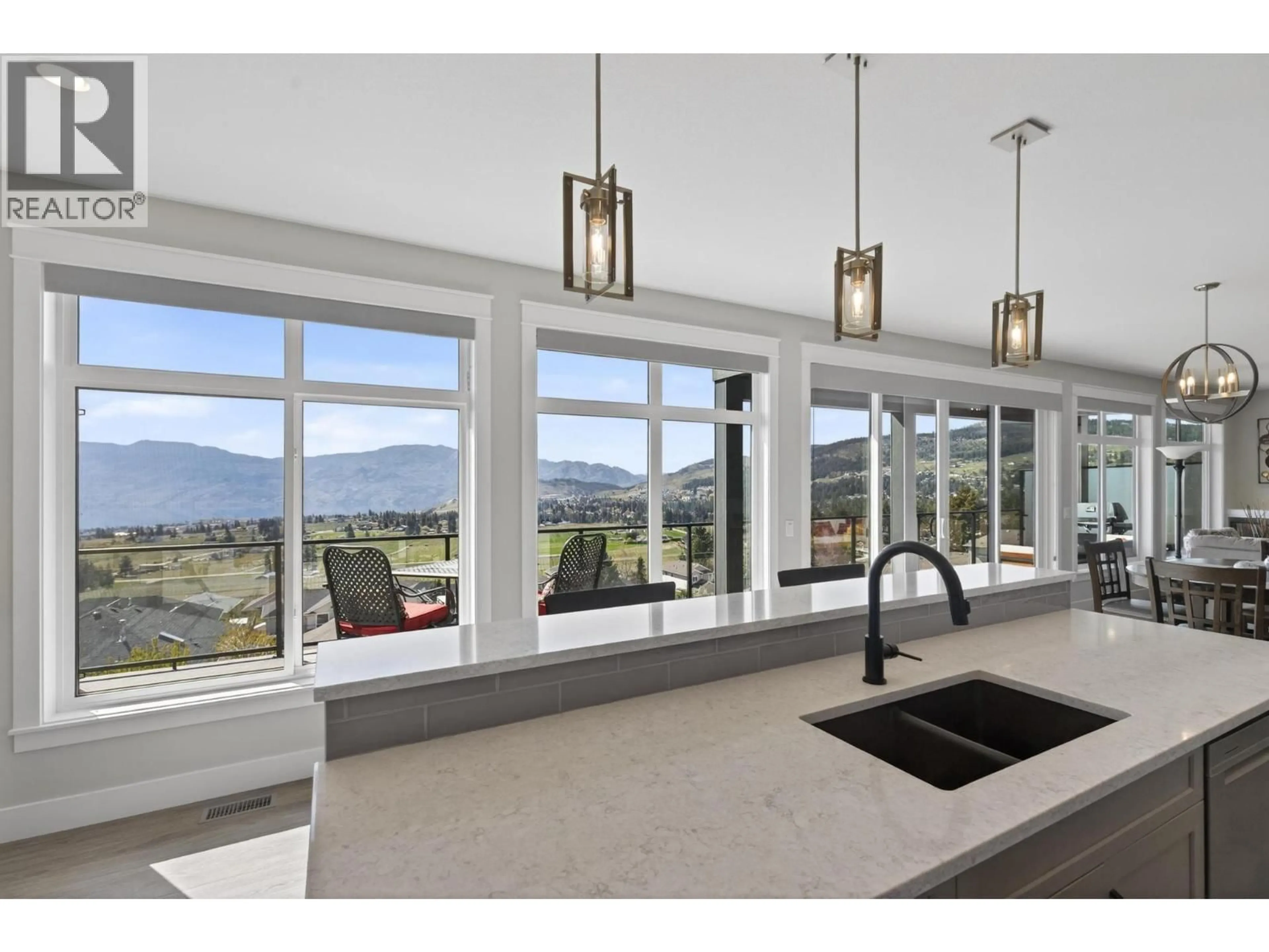 Open concept kitchen, ceramic/tile floor for 2847 COPPER RIDGE DRIVE, West Kelowna British Columbia V4T0E7