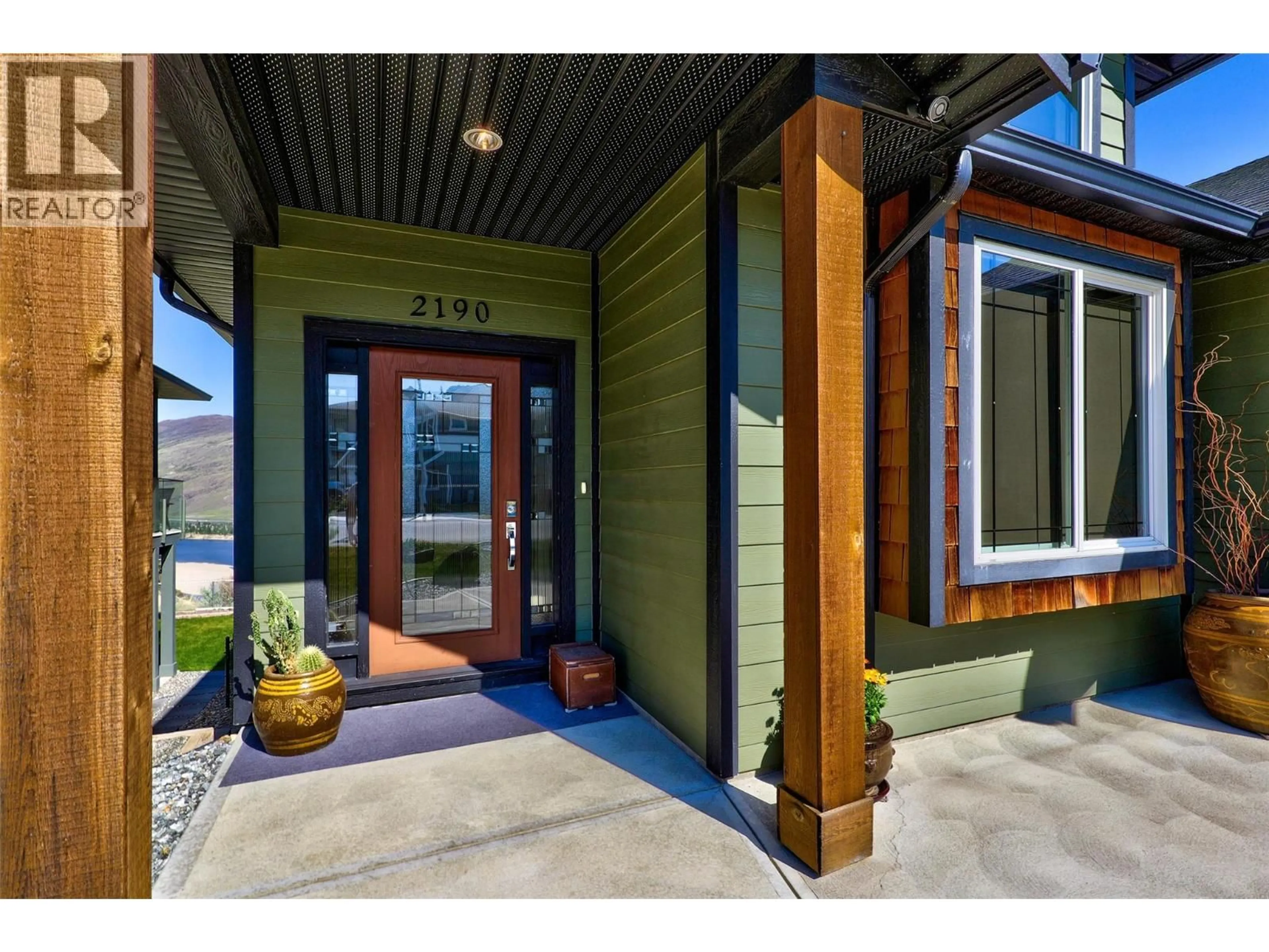 Indoor entryway for 2190 DOUBLETREE CRESCENT, Kamloops British Columbia V2B0G8