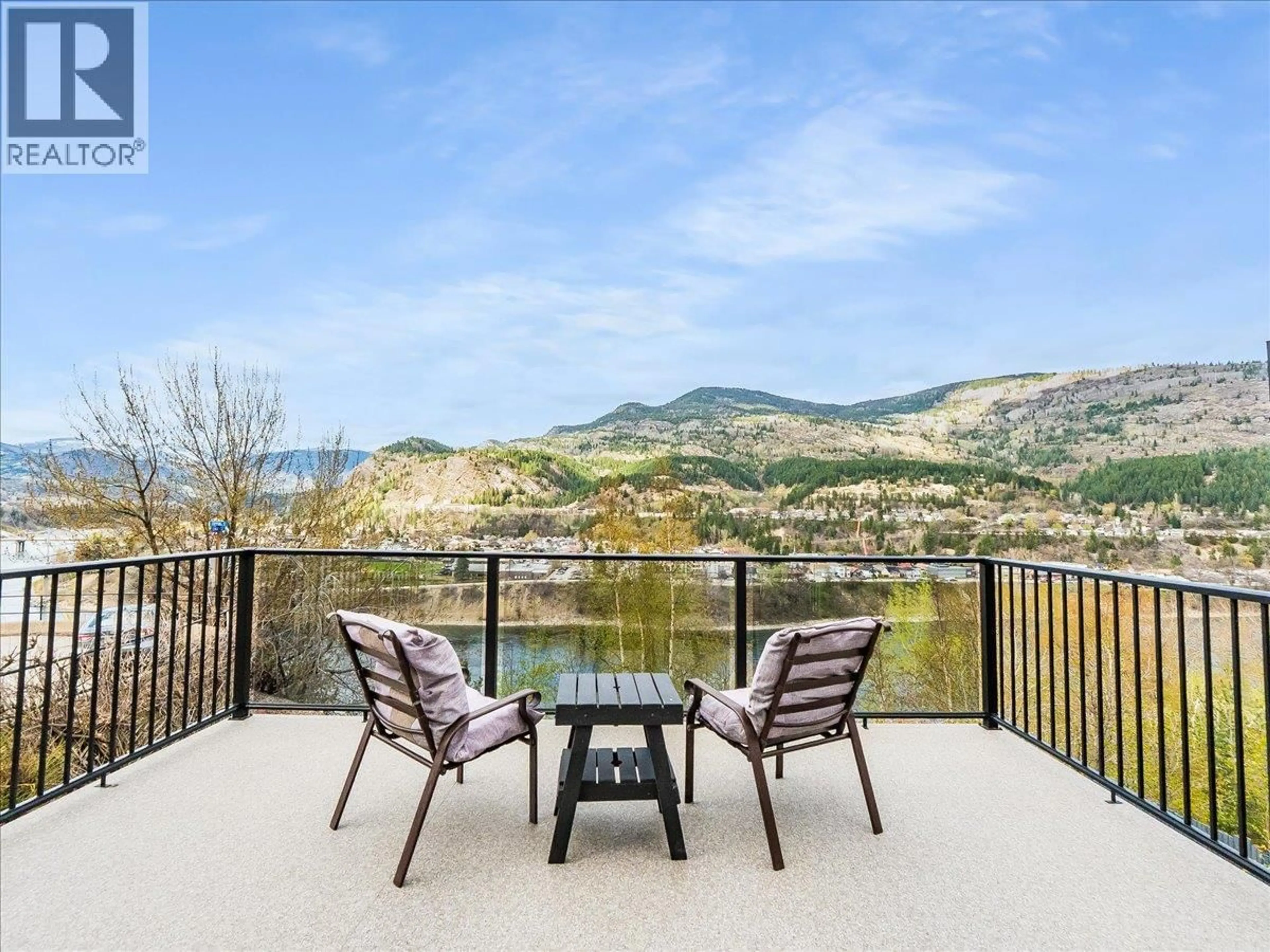 Patio, water/lake/river/ocean view for 2257 DANIEL STREET, Trail British Columbia V1R4H2