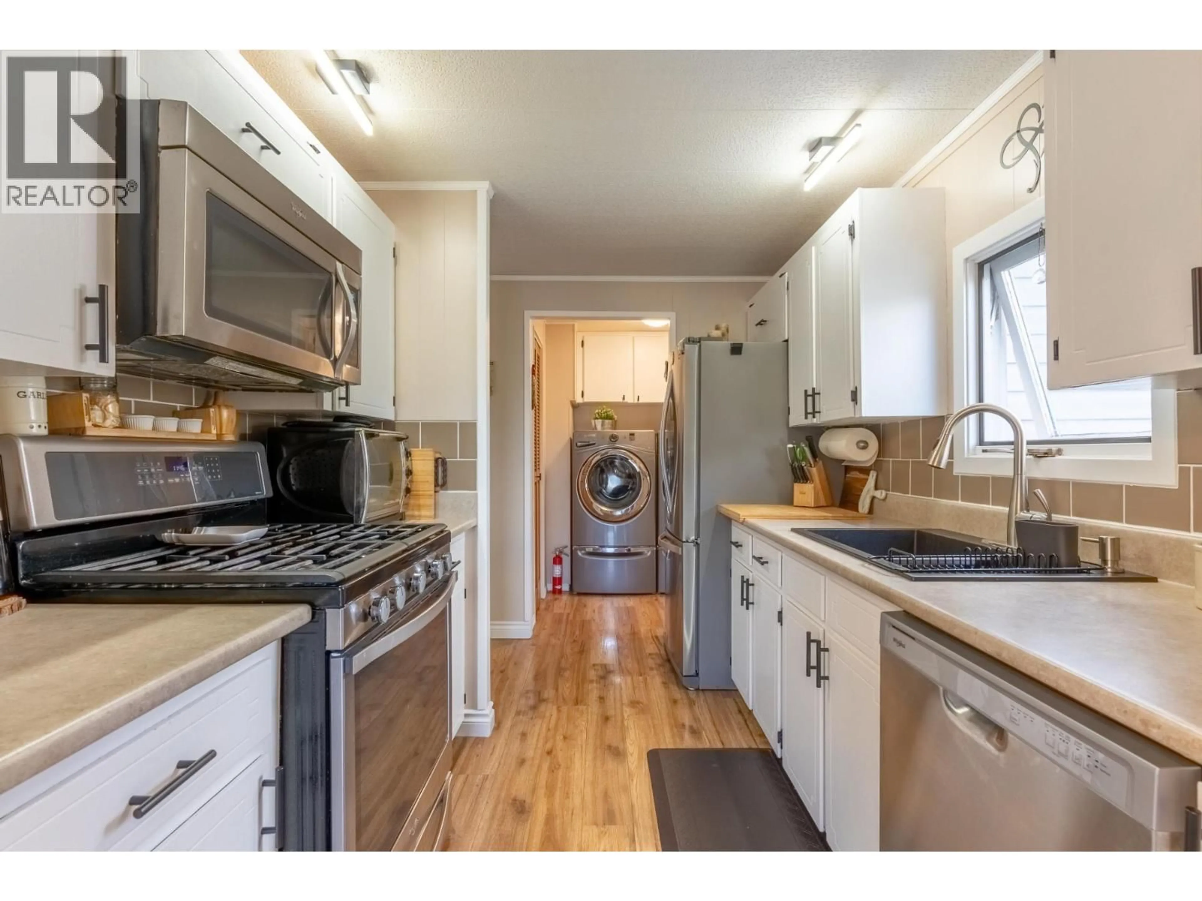 Unknown for 87 - 2400 OAKDALE WAY, Kamloops British Columbia V2B6W7