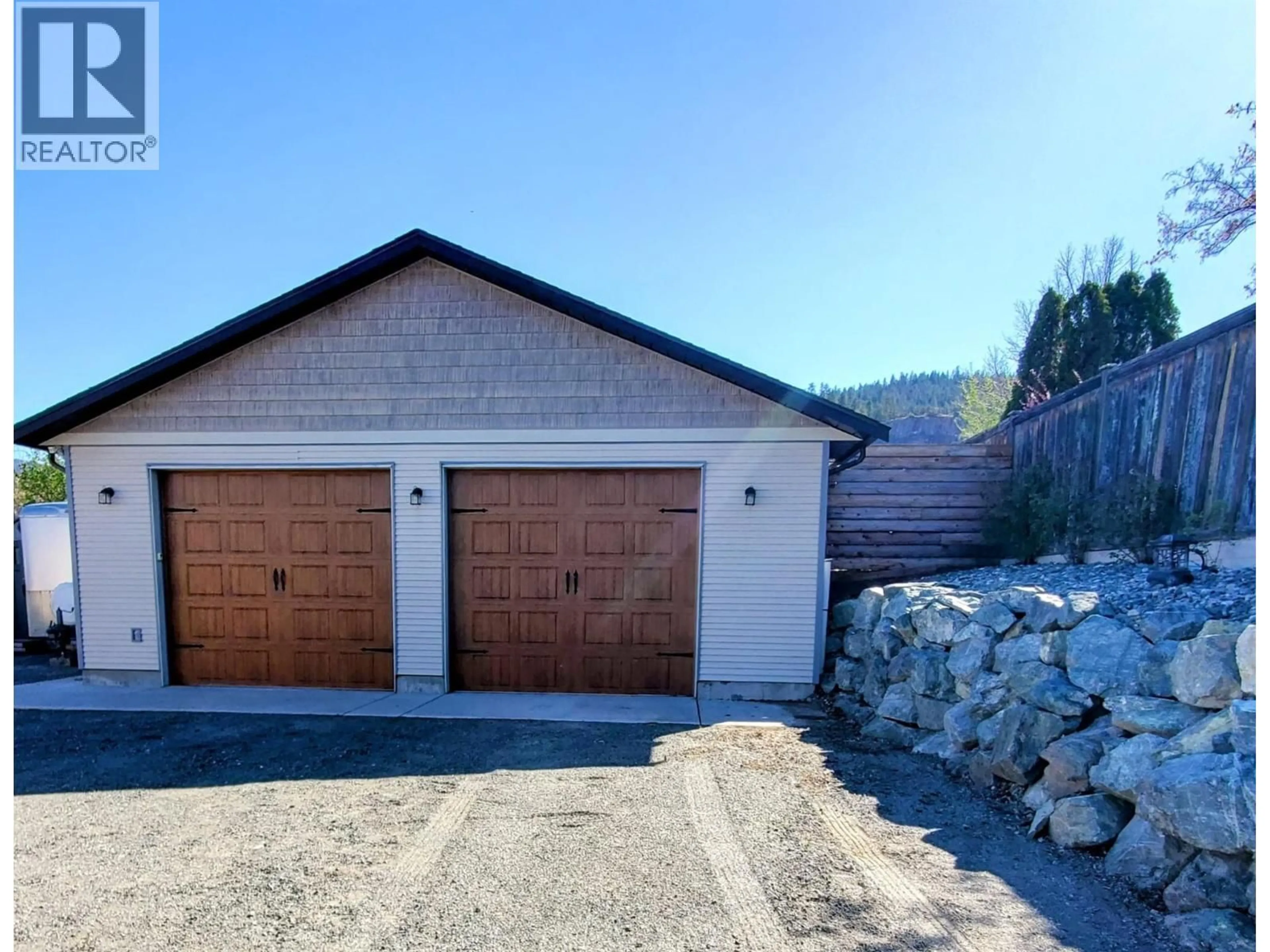 Indoor garage for 1301 FIR AVENUE, Merritt British Columbia V1S1L1