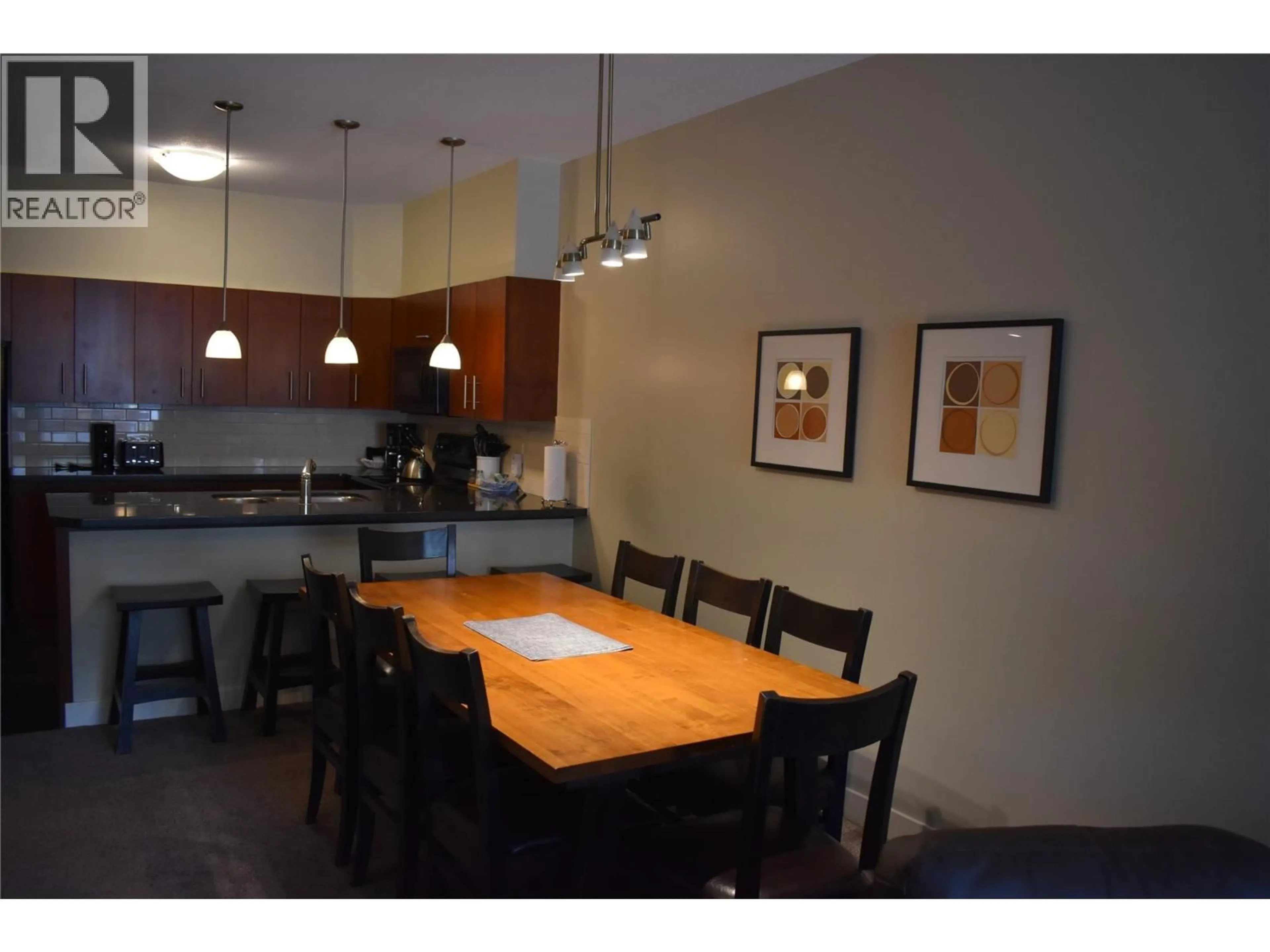 Dining room, wood/laminate floor for 414D - 2049 SUMMIT DRIVE, Panorama British Columbia V0A1T0