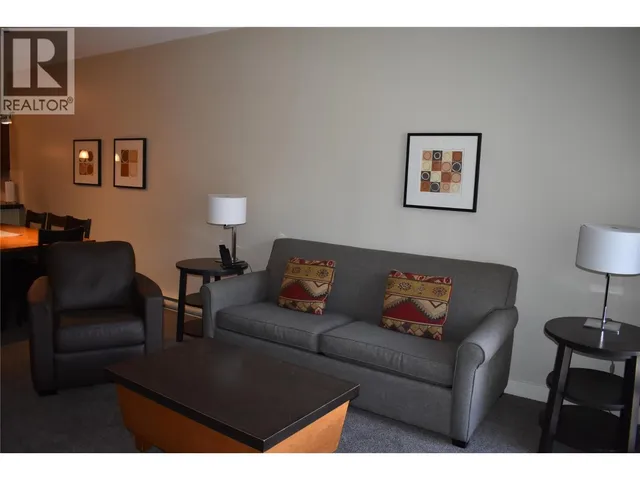 414D - 2049 SUMMIT DRIVE, Panorama 4