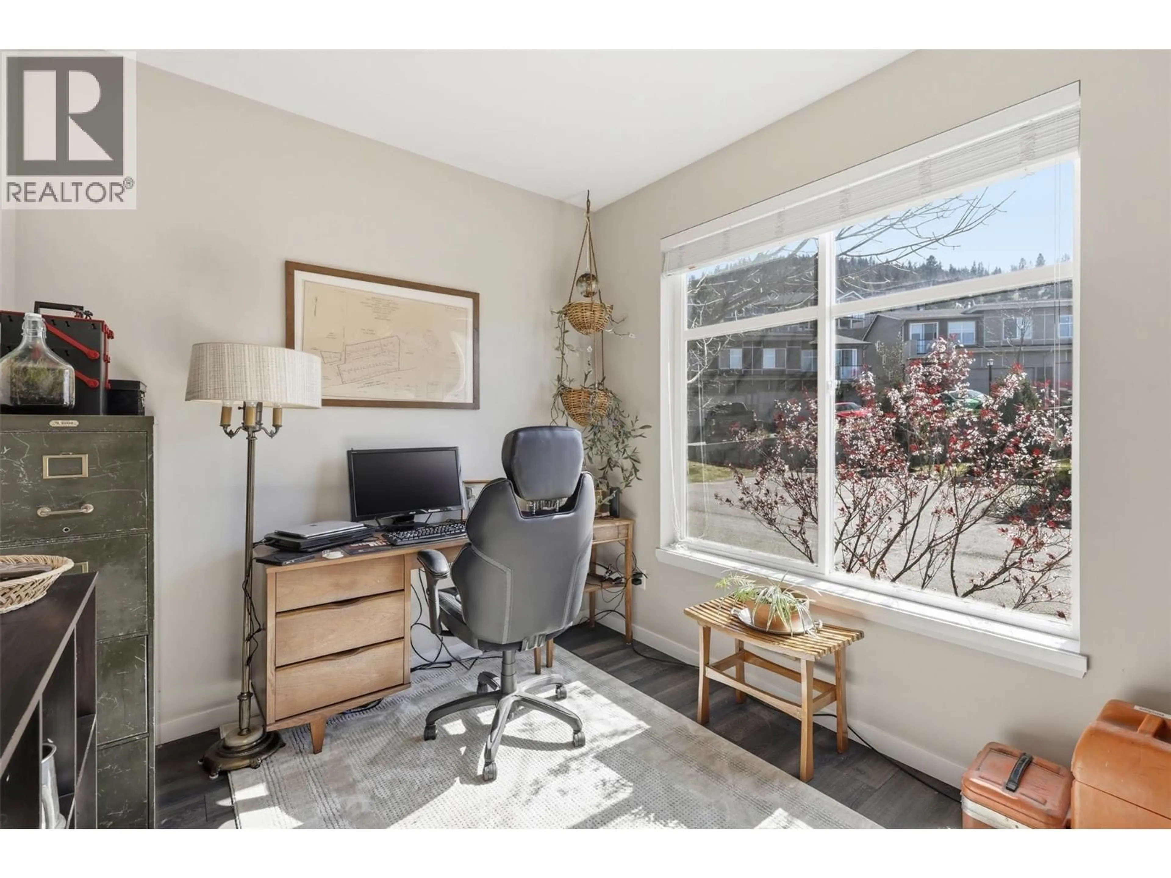 A pic of a room for 128 - 1993 QU'APPELLE BOULEVARD, Kamloops British Columbia V2E0C2