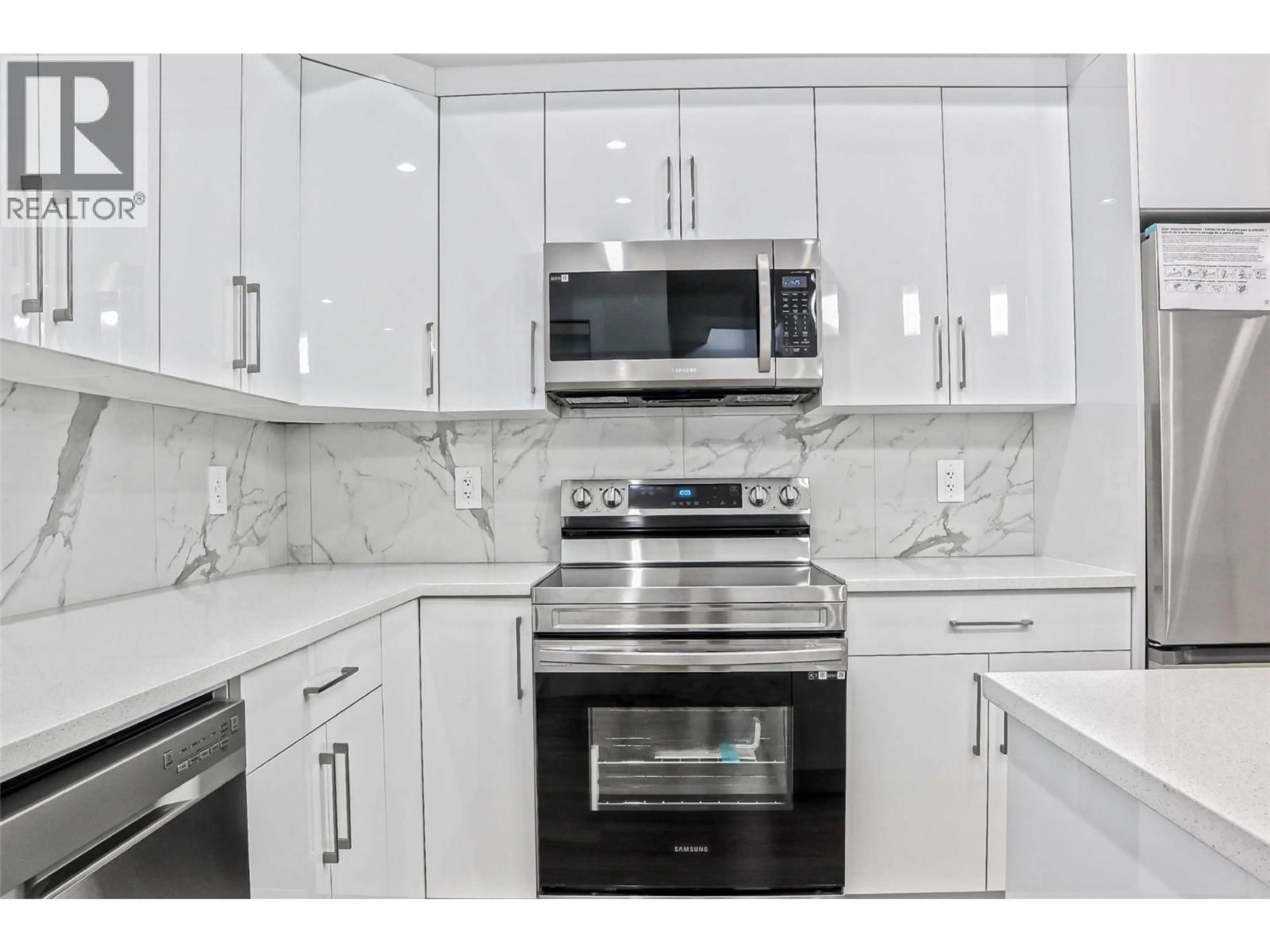 Standard kitchen, ceramic/tile floor for 13 - 1354 RUTLAND ROAD, Kelowna British Columbia V1X0C2