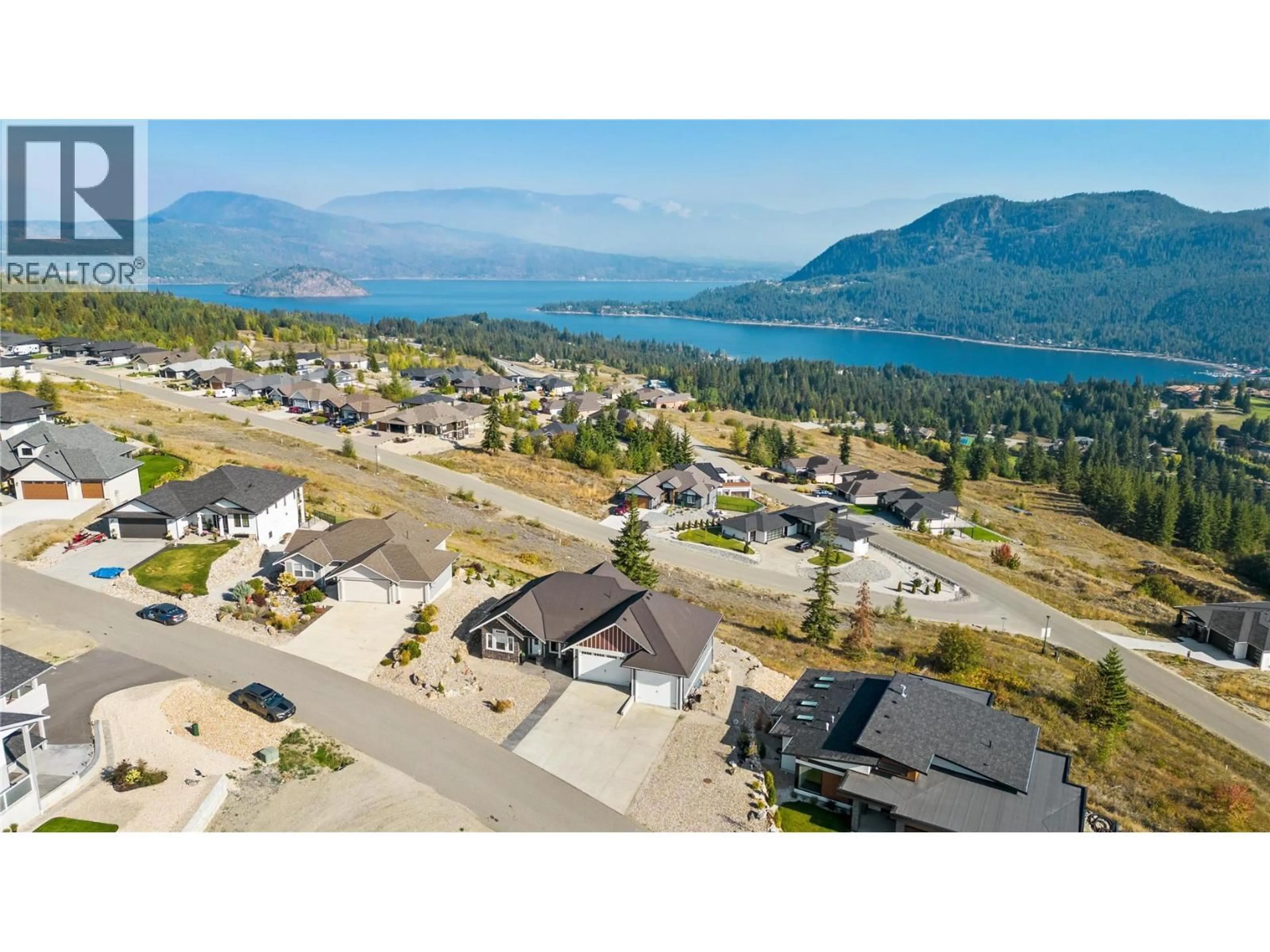 A pic from outside/outdoor area/front of a property/back of a property/a pic from drone, mountain view for 2516 PANORAMIC WAY, Blind Bay British Columbia V0E1H0