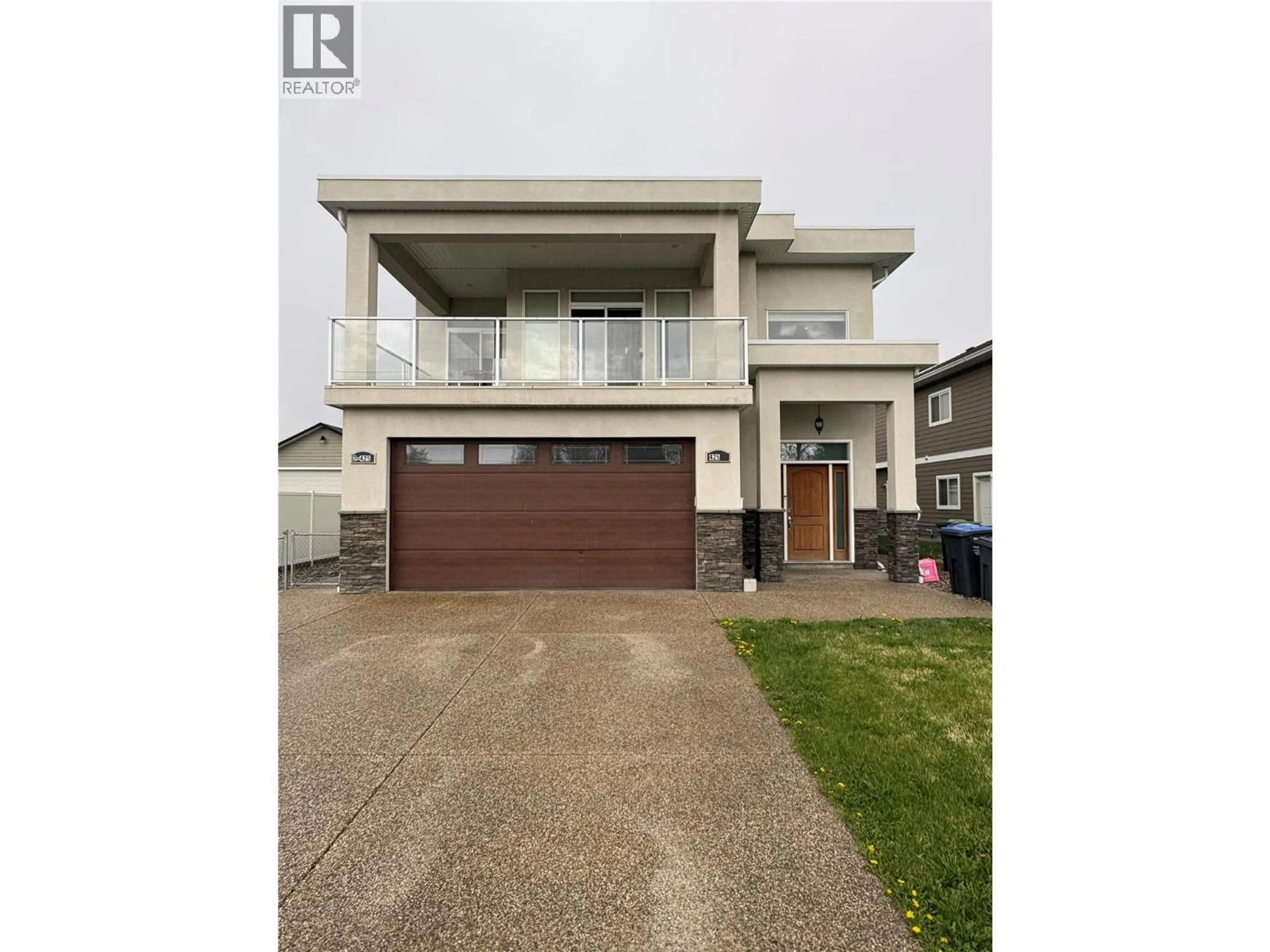 A pic from outside/outdoor area/front of a property/back of a property/a pic from drone, street for 425 TAYLOR ROAD, Kelowna British Columbia V1X4G3