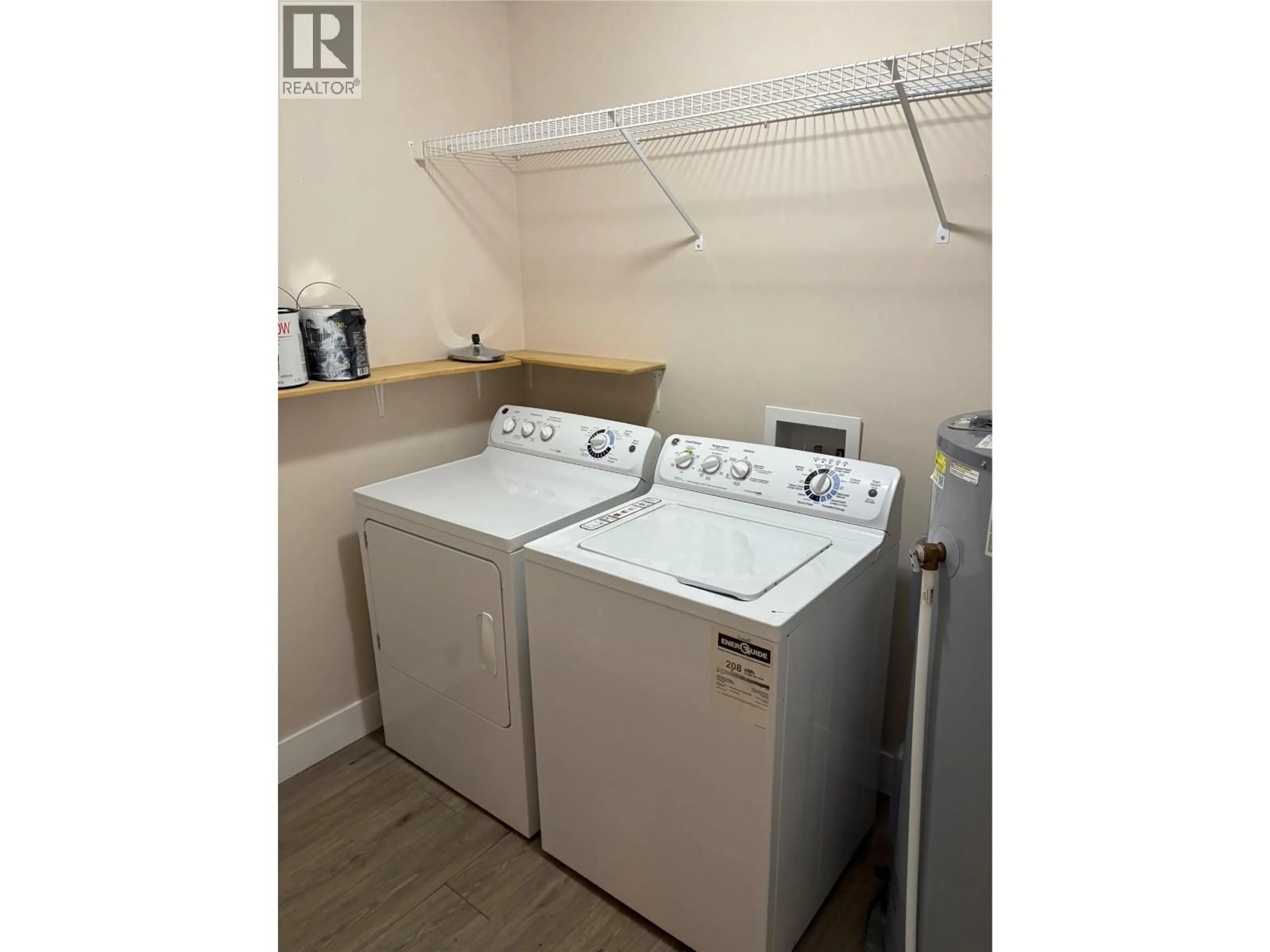 Laundry room for 425 TAYLOR ROAD, Kelowna British Columbia V1X4G3