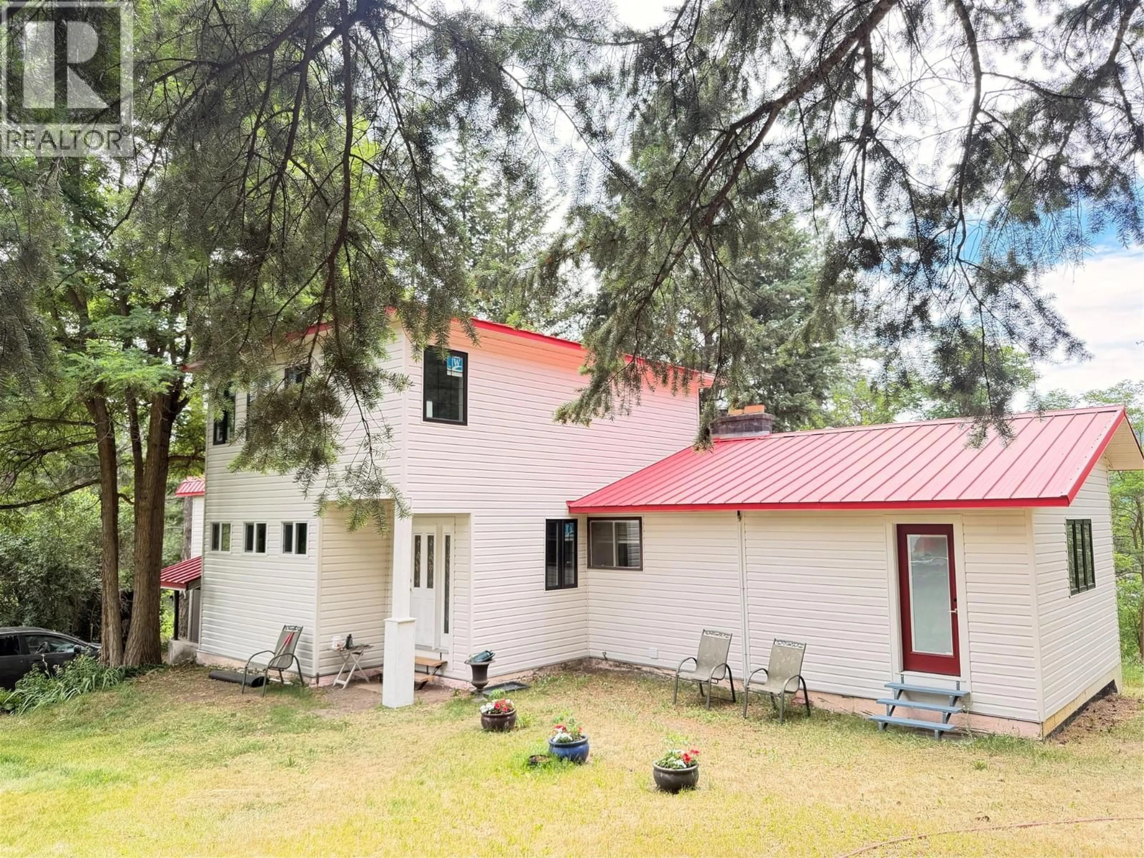A pic from outside/outdoor area/front of a property/back of a property/a pic from drone, building for 2860 HIGHWAY 97 NORTH OTHER, Falkland British Columbia V4Y0X3